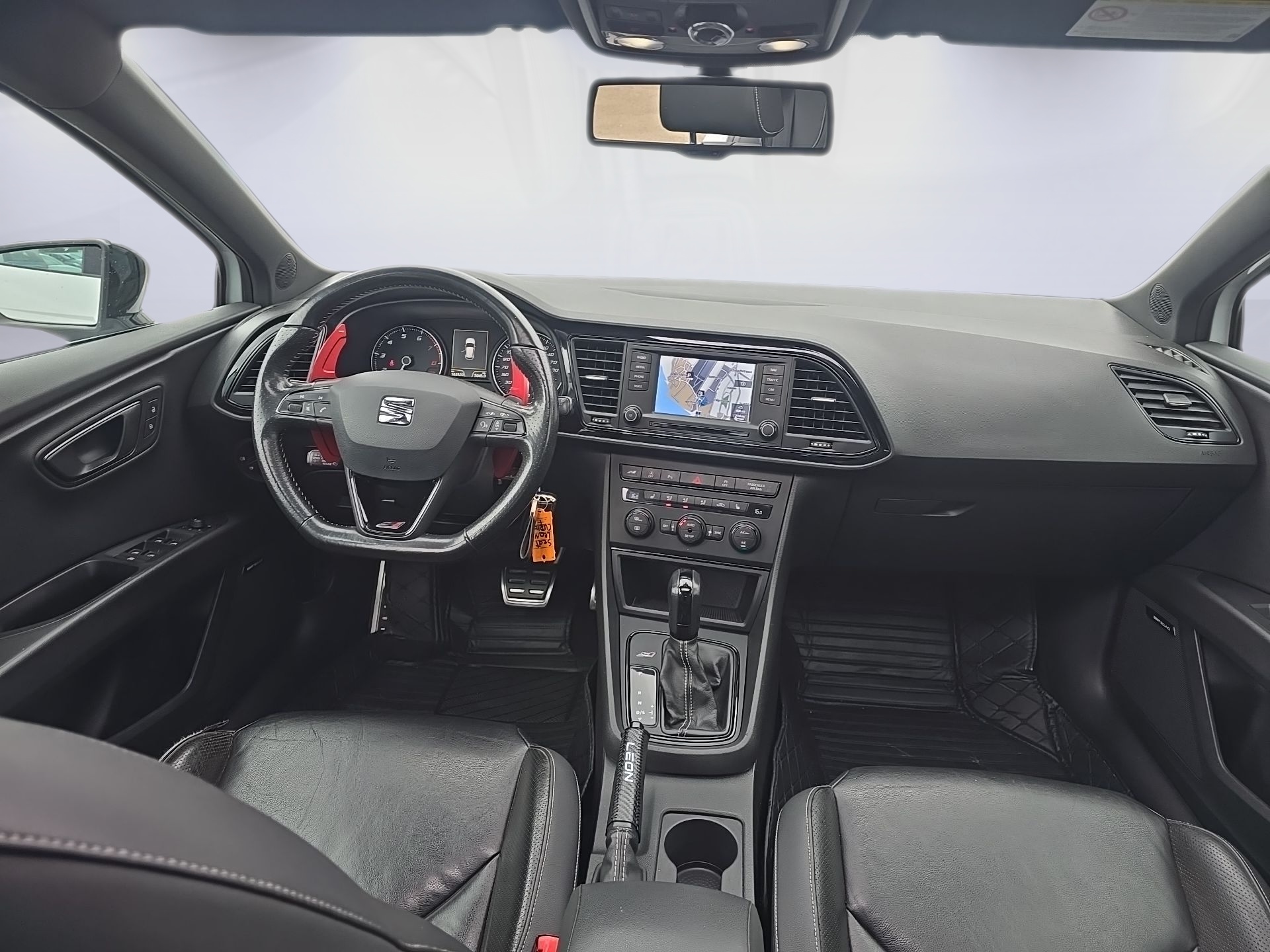 SEAT Leon 2.0 TSI Cupra 280 DSG-image-10