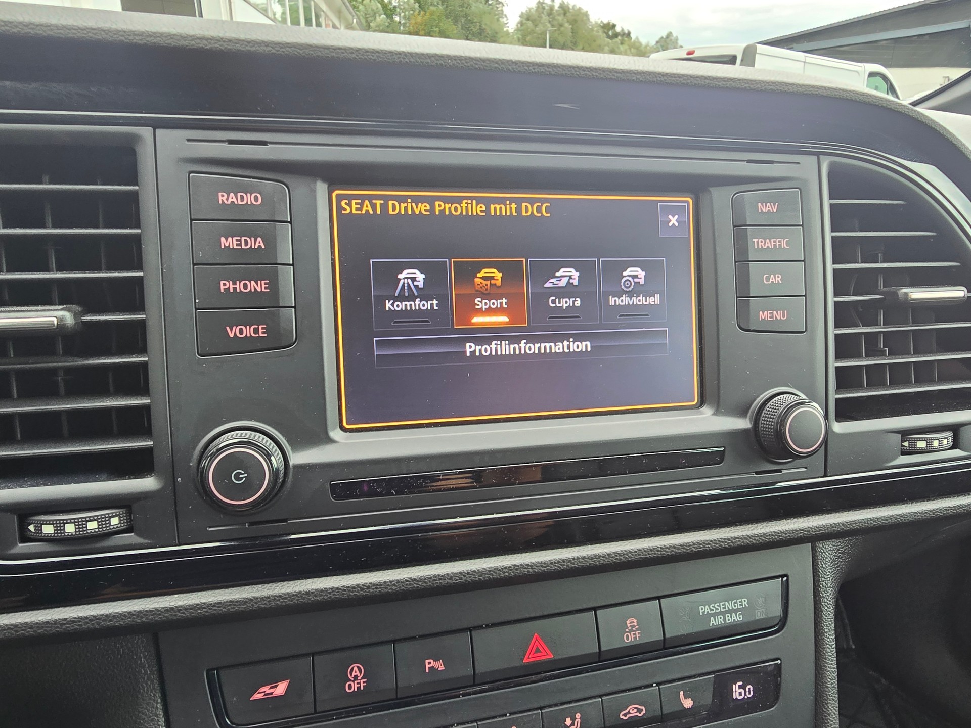 SEAT Leon 2.0 TSI Cupra 280 DSG-image-18