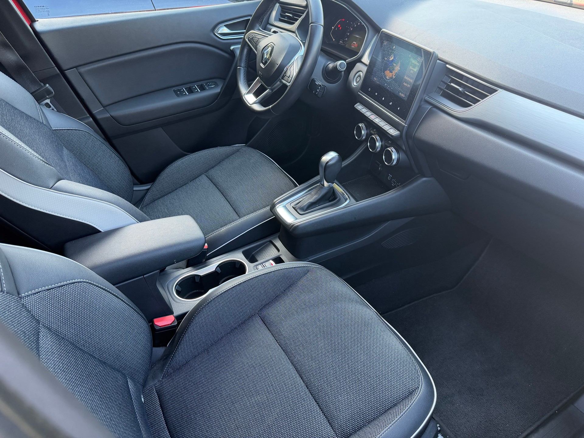 RENAULT Captur 1.3 TCe EDC Intens EDC-image-10