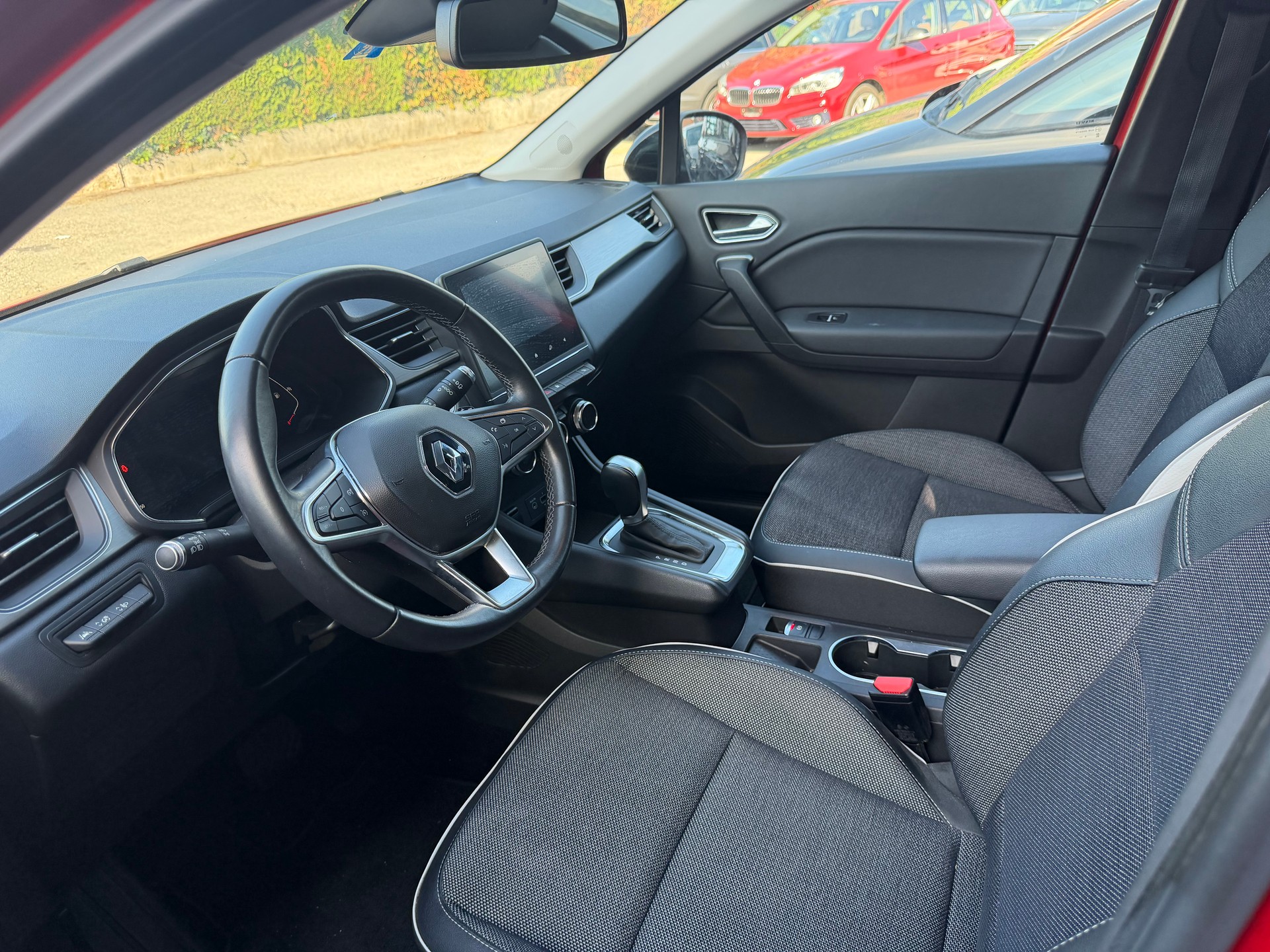 RENAULT Captur 1.3 TCe EDC Intens EDC-image-5