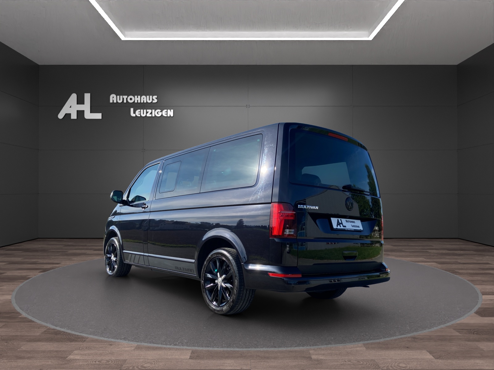 VW T6.1 Multivan 2.0 TDI Family DSG-image-2