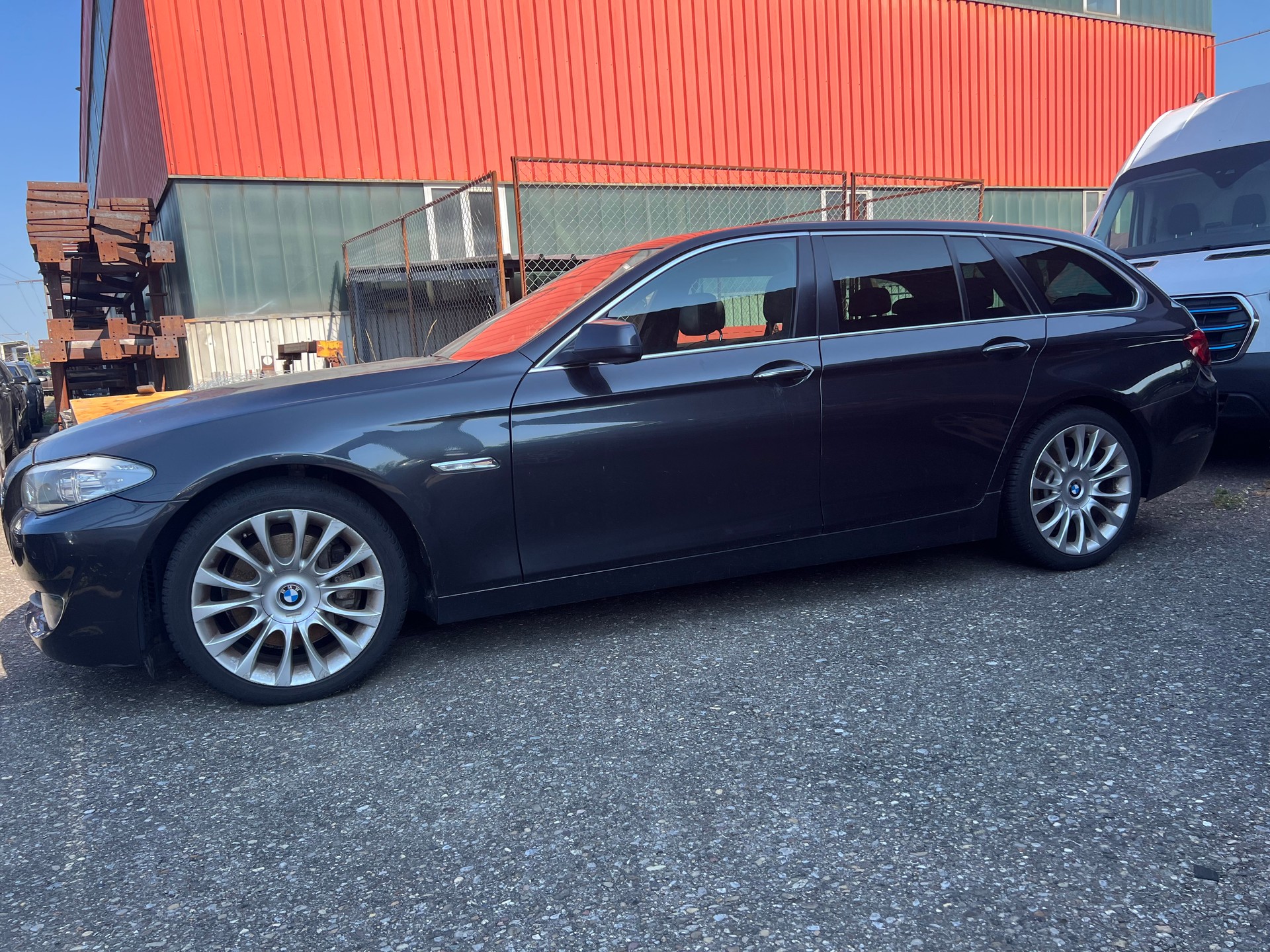 BMW 535i xDrive Touring Steptronic-image-7