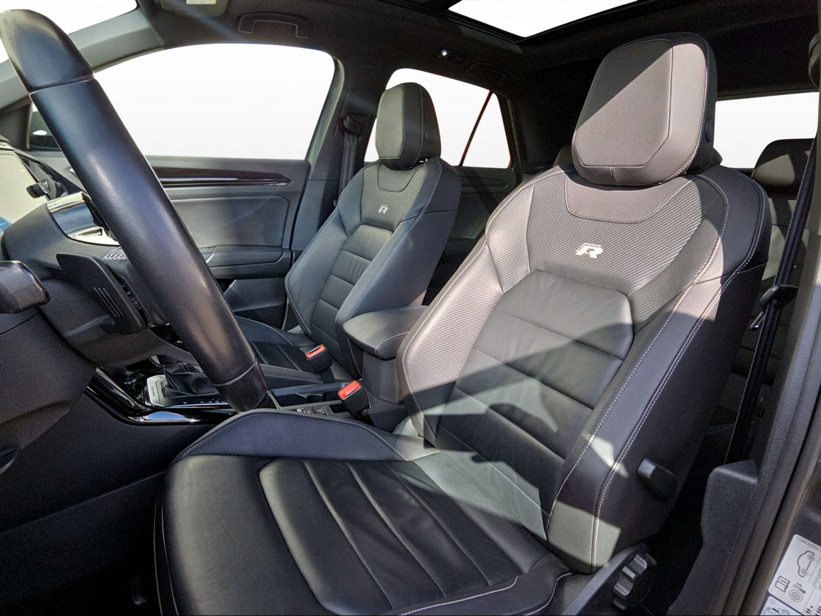 VW T-Roc 2.0 TSI R DSG 4Motion-image-7