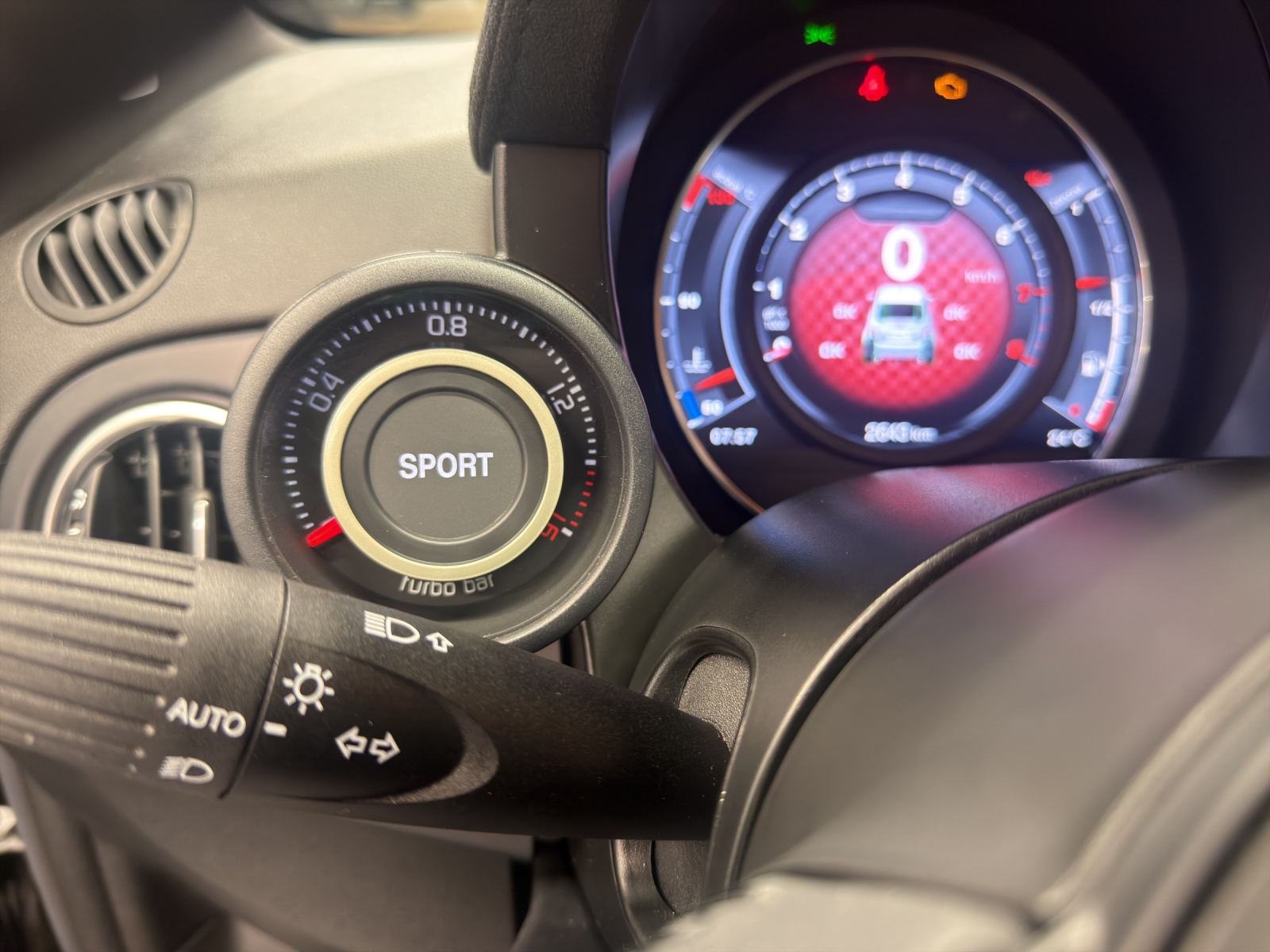 FIAT 595 Abarth 1.4 T-Jet 165 Premium-image-13