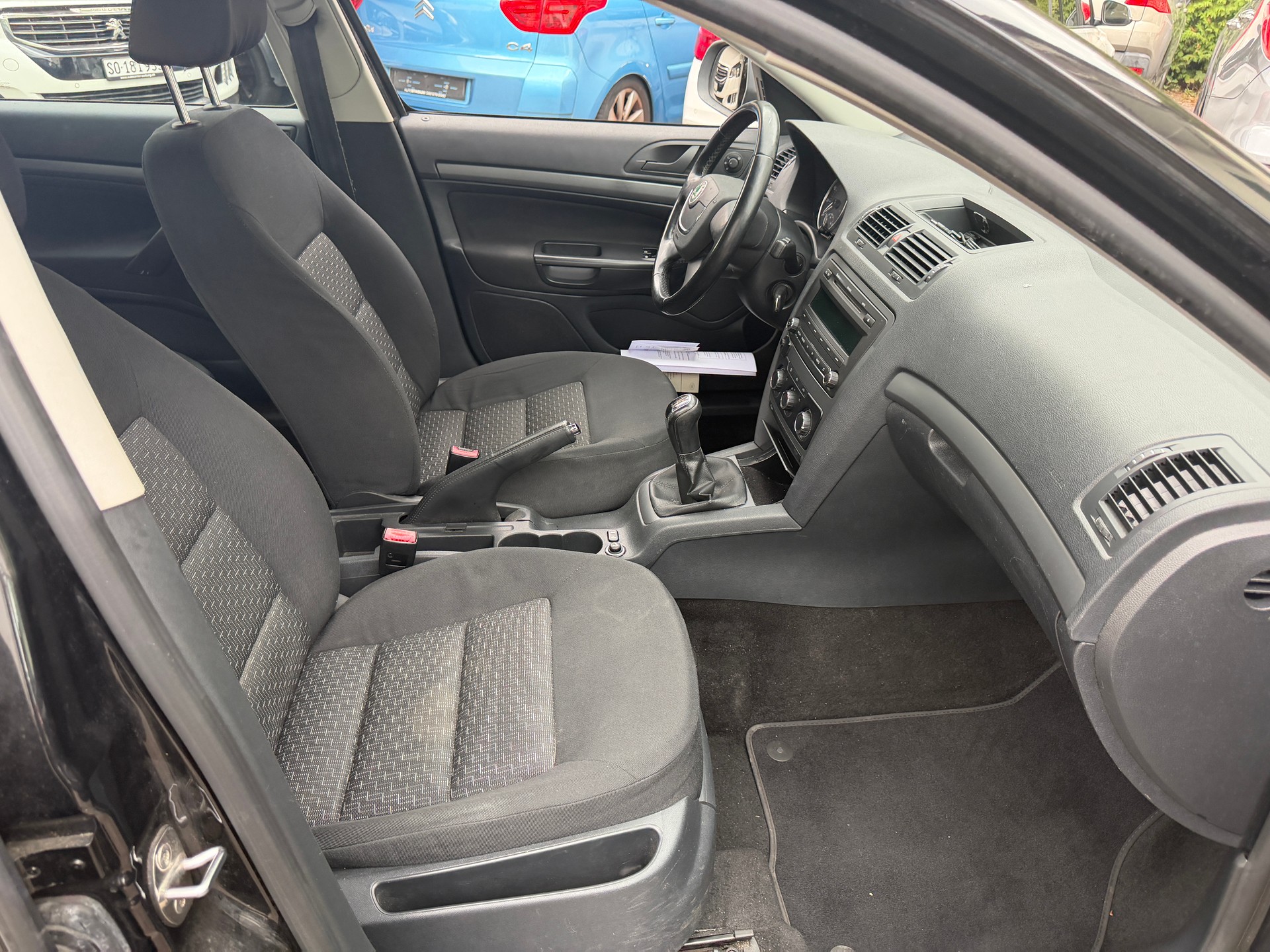 SKODA Octavia Combi 1.4 TSI Family MIT GARANTIE MÖGLICH-image-5