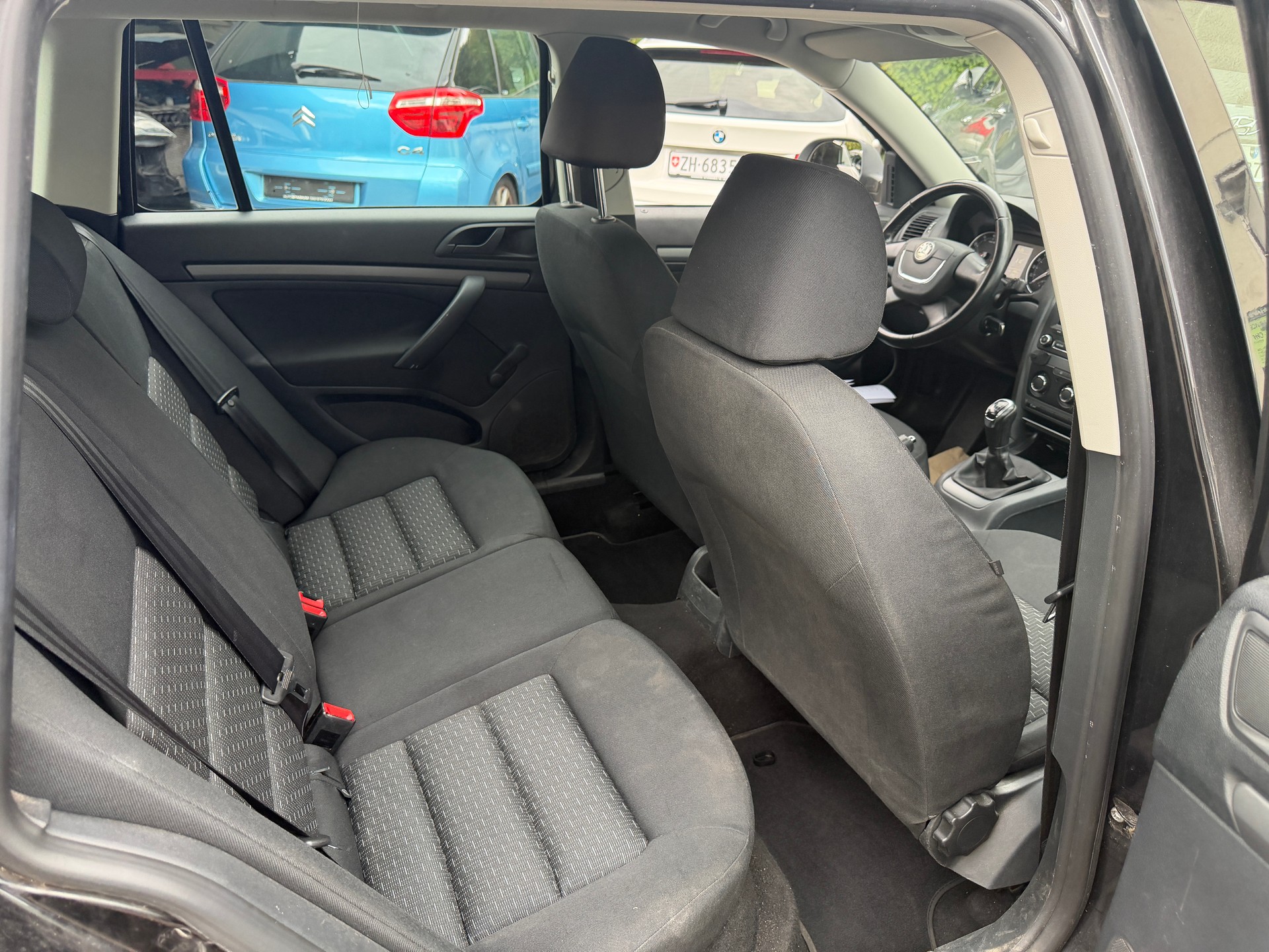 SKODA Octavia Combi 1.4 TSI Family MIT GARANTIE MÖGLICH-image-6