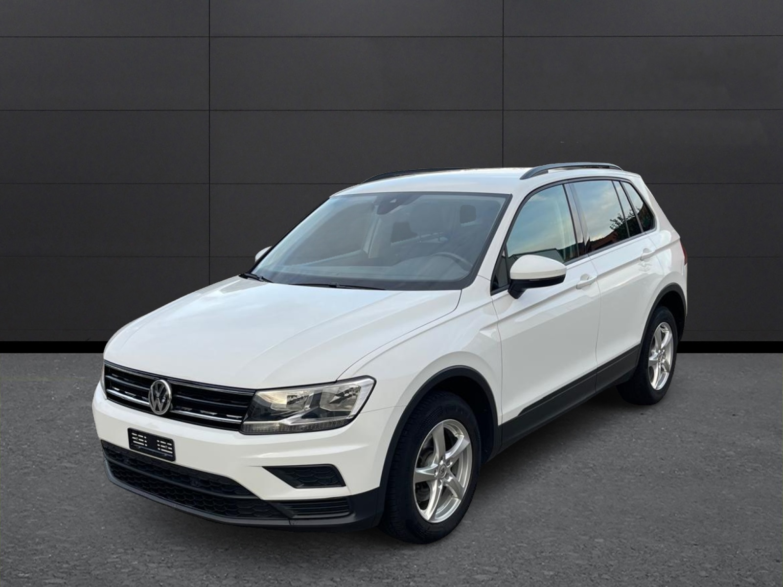 VW Tiguan 2.0 TDI SCR Trendline 4Motion DSG-image-0
