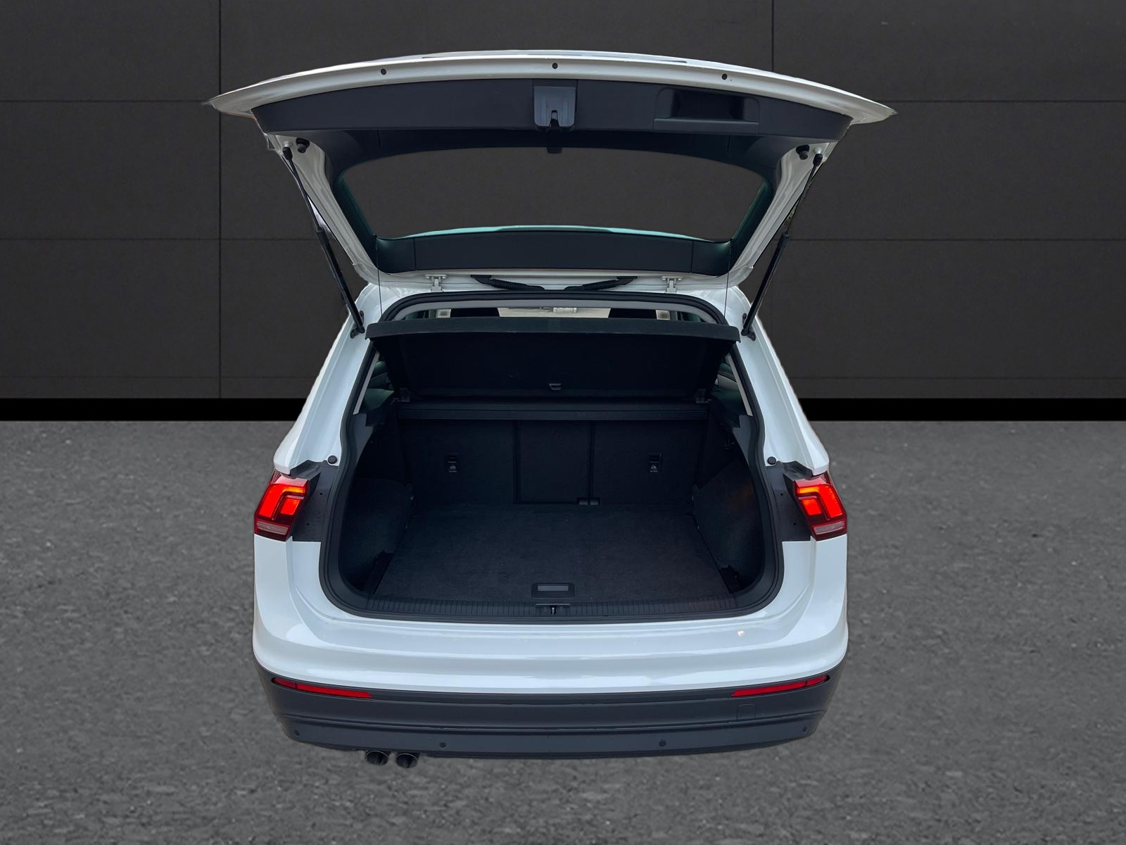 VW Tiguan 2.0 TDI SCR Trendline 4Motion DSG-image-8