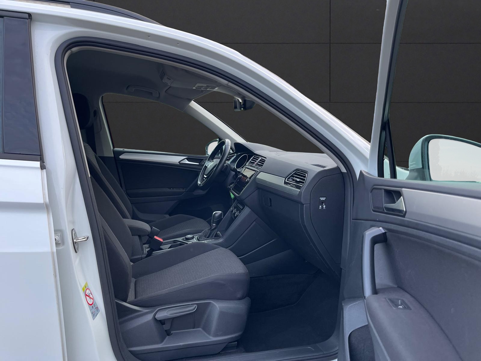 VW Tiguan 2.0 TDI SCR Trendline 4Motion DSG-image-11