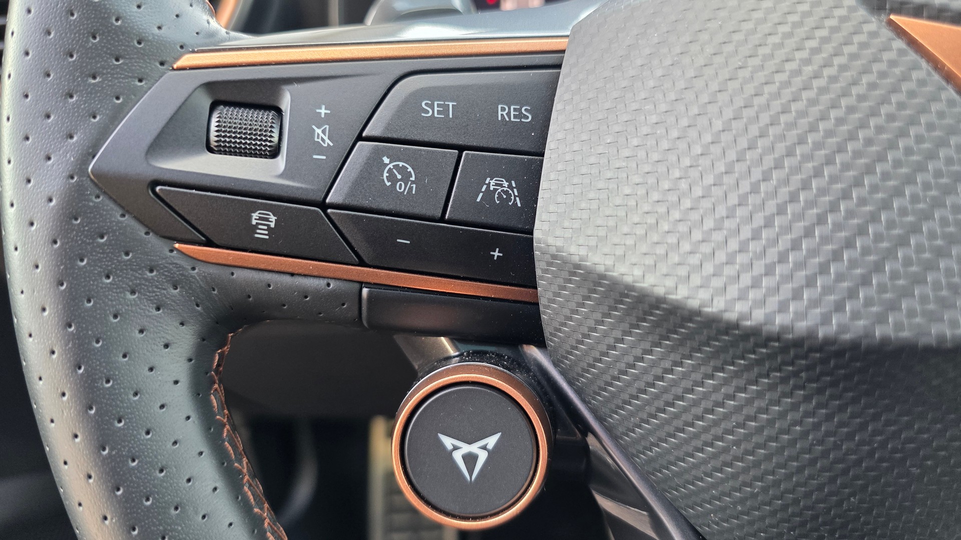 CUPRA Formentor 2.0TSI VZ 4Drive DSG-image-17