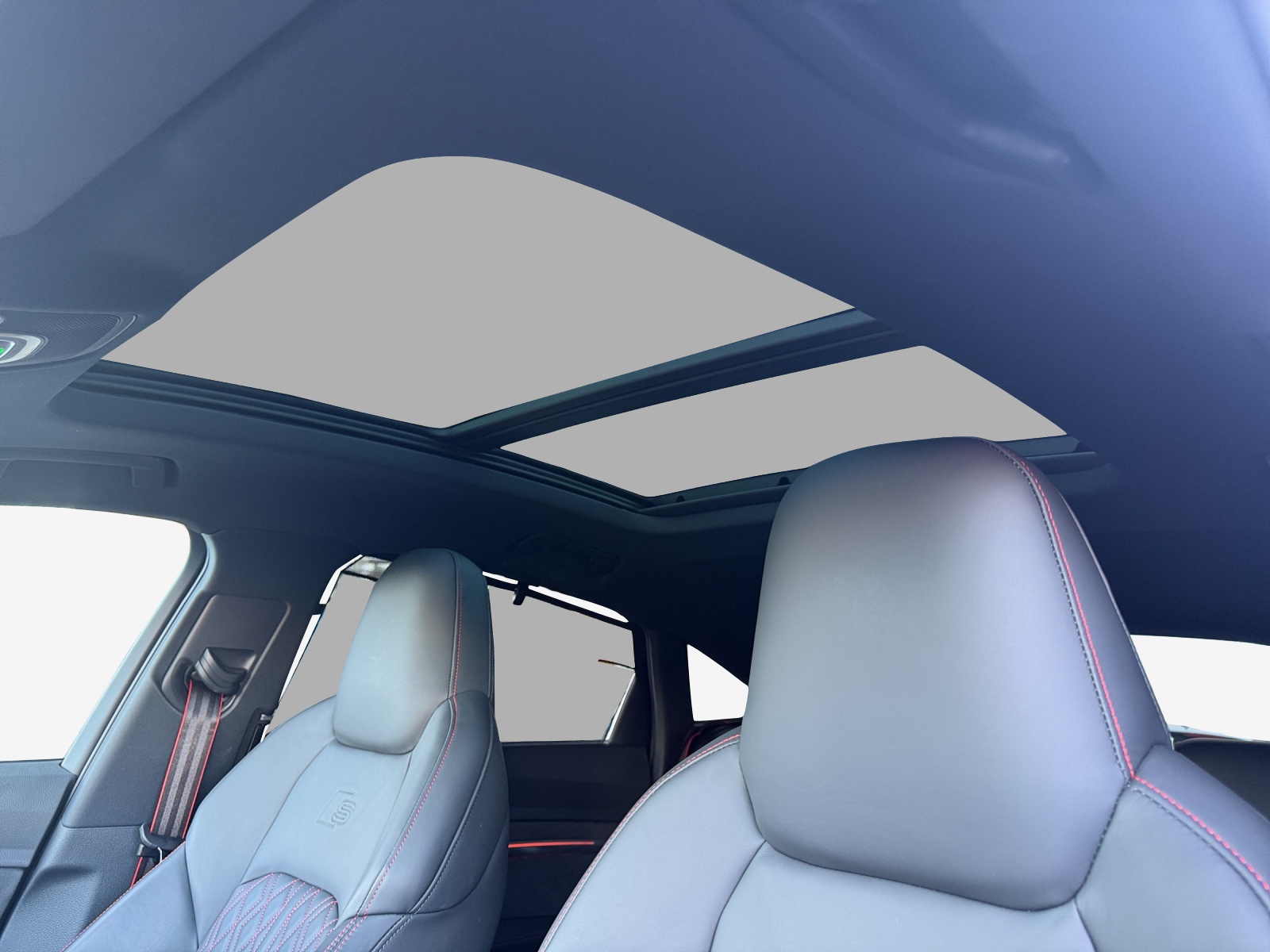 AUDI Q8 Sportback 55 e-tron Black Edition quattro-image-14