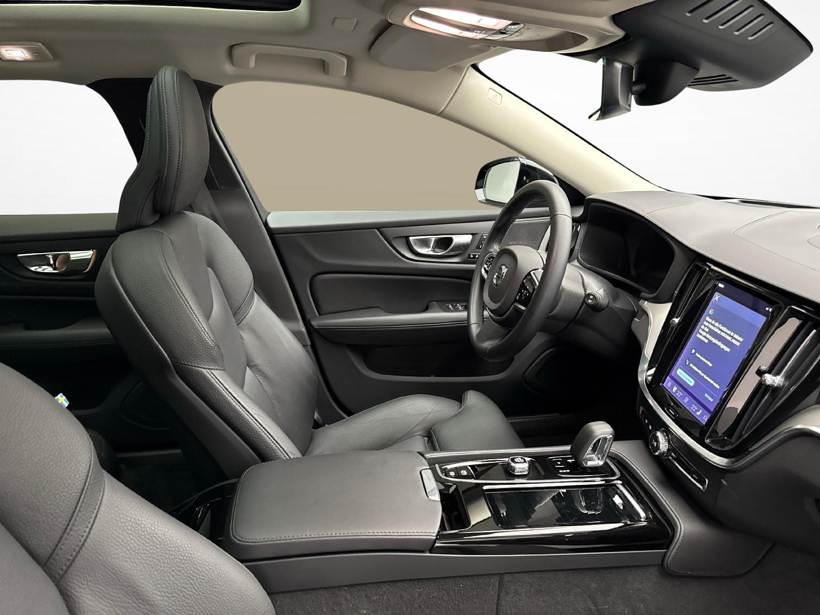 VOLVO V60 2.0 T6 TE Ultimate Dark eAWD-image-9