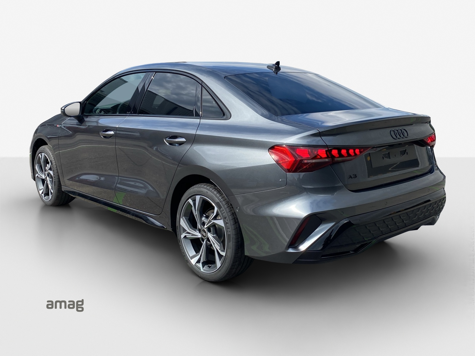 AUDI A3 Limousine TFSI 110 kW S Line Attraction S tronic-image-2