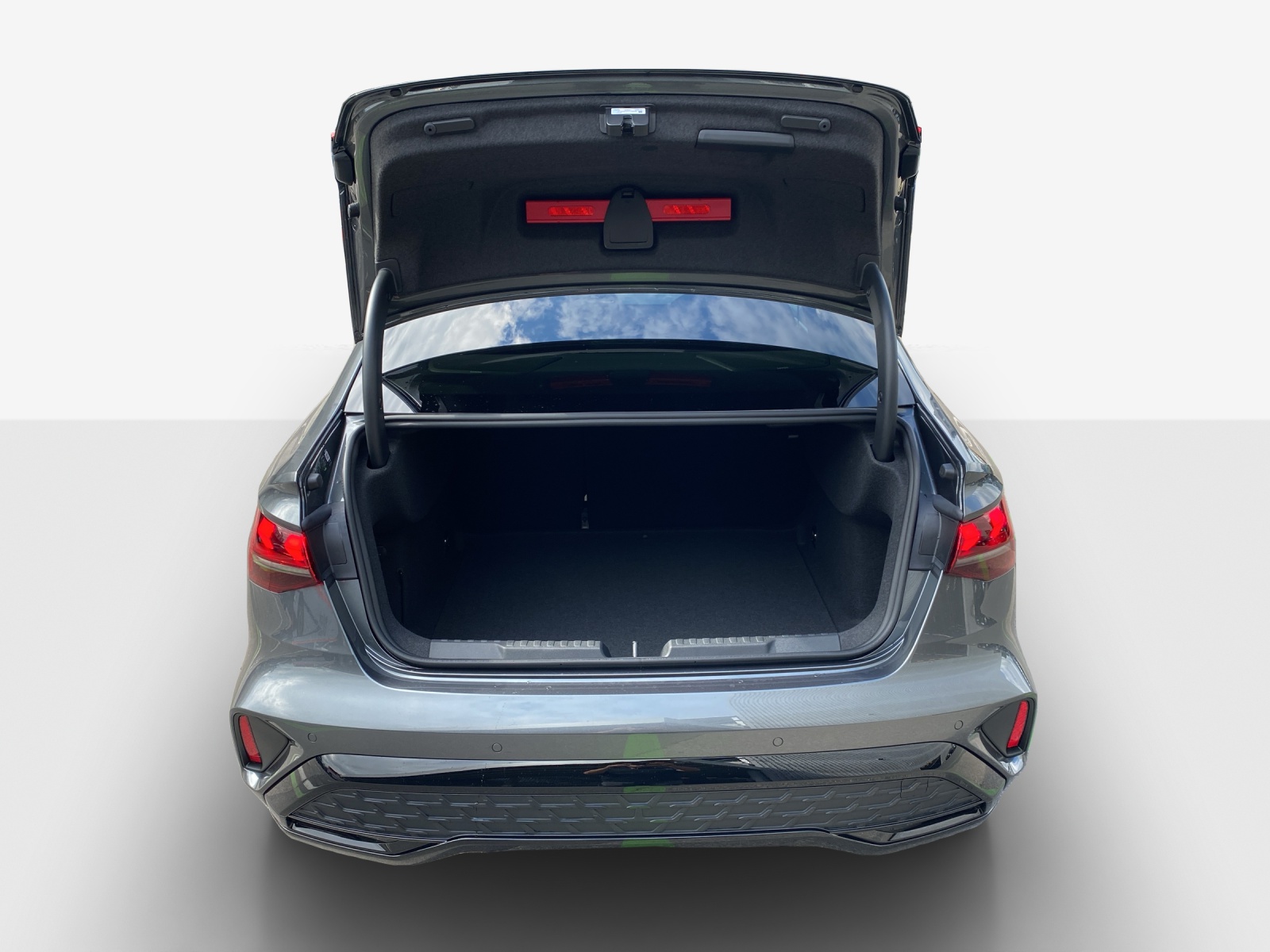 AUDI A3 Limousine TFSI 110 kW S Line Attraction S tronic-image-12