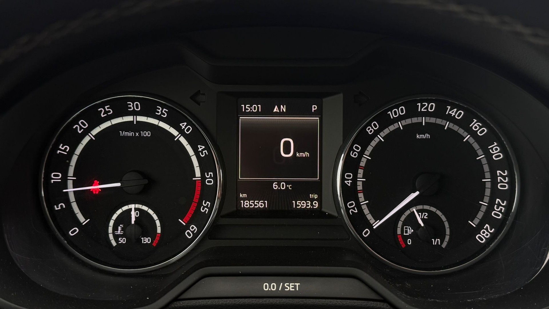 SKODA Octavia Combi 2.0 TDI RS DSG-image-9