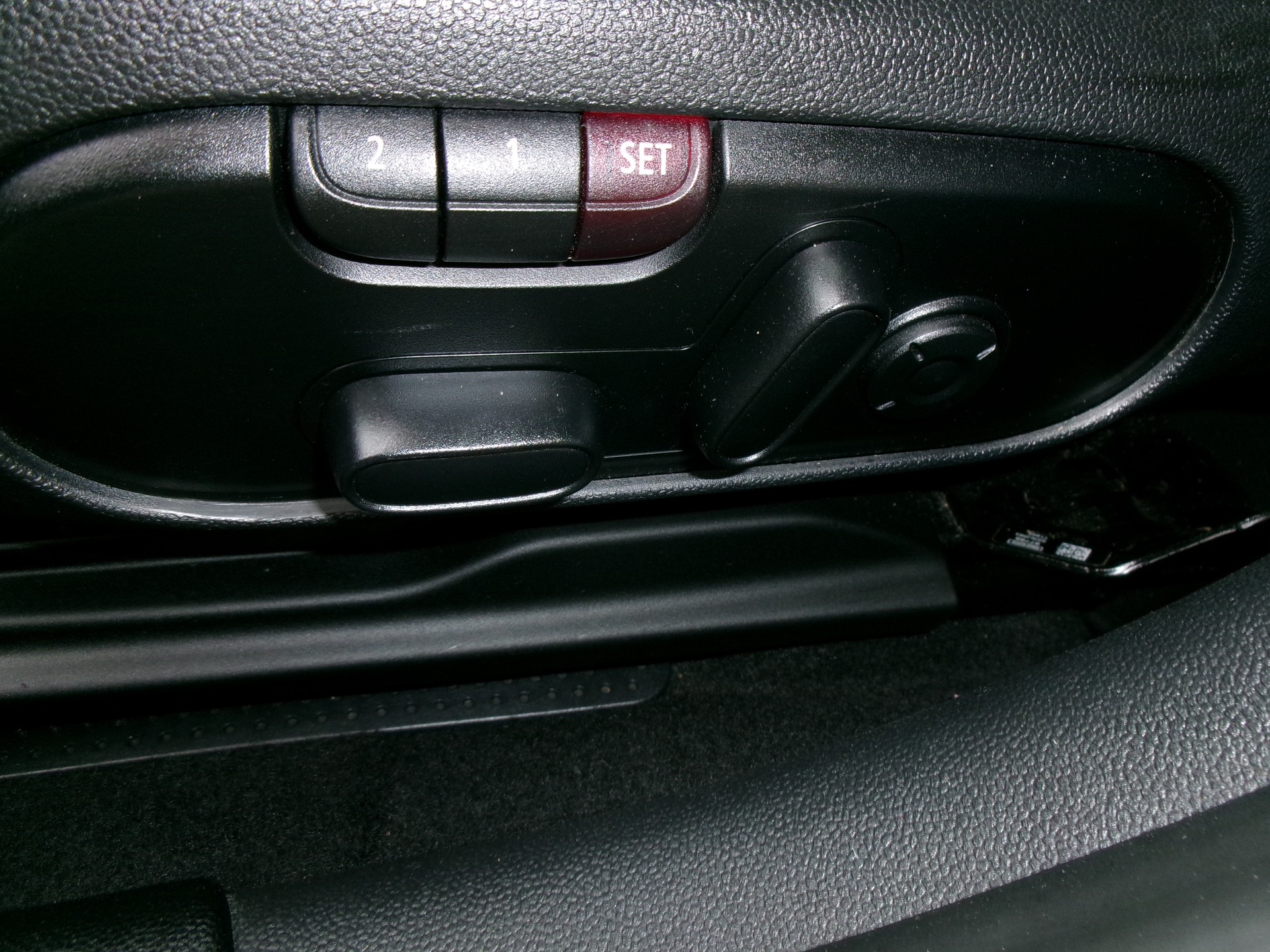 MINI Clubman Cooper John Cooper Works ALL4 Steptronic-image-16