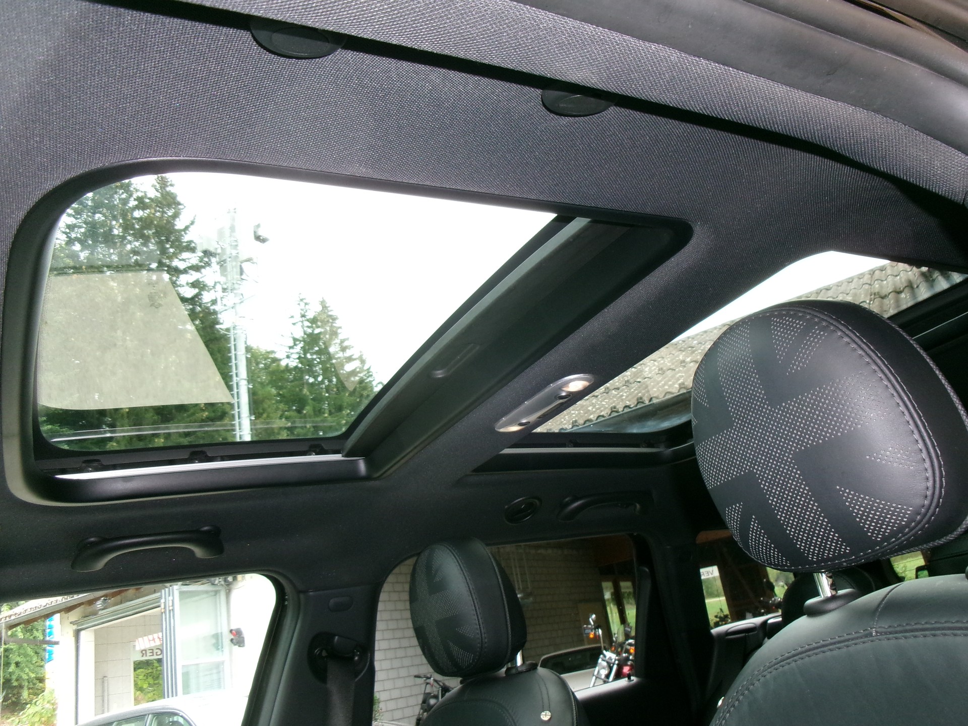 MINI Clubman Cooper John Cooper Works ALL4 Steptronic-image-15