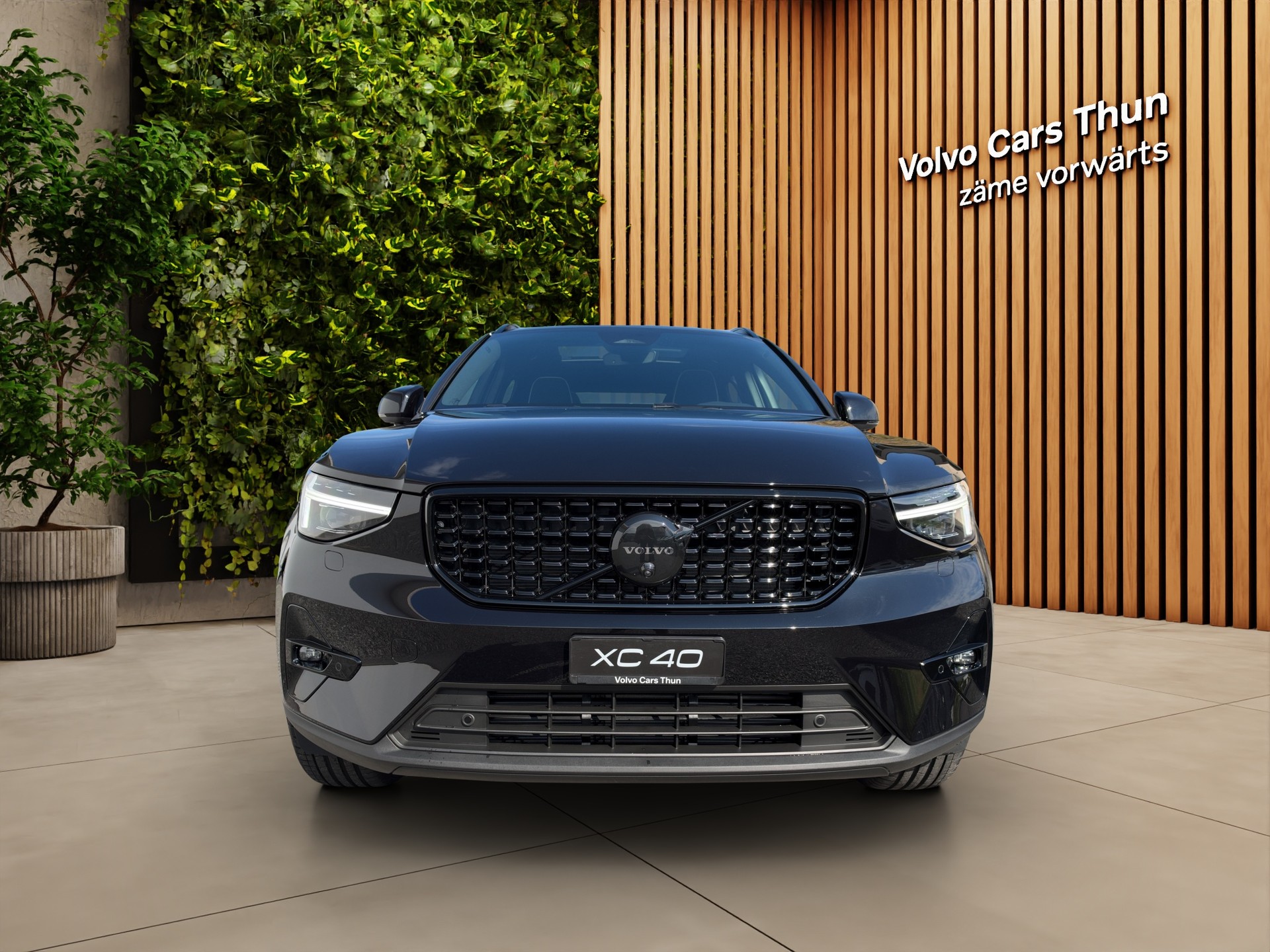 VOLVO XC40 2.0 B4 MH Black Edition-showroom-element-1