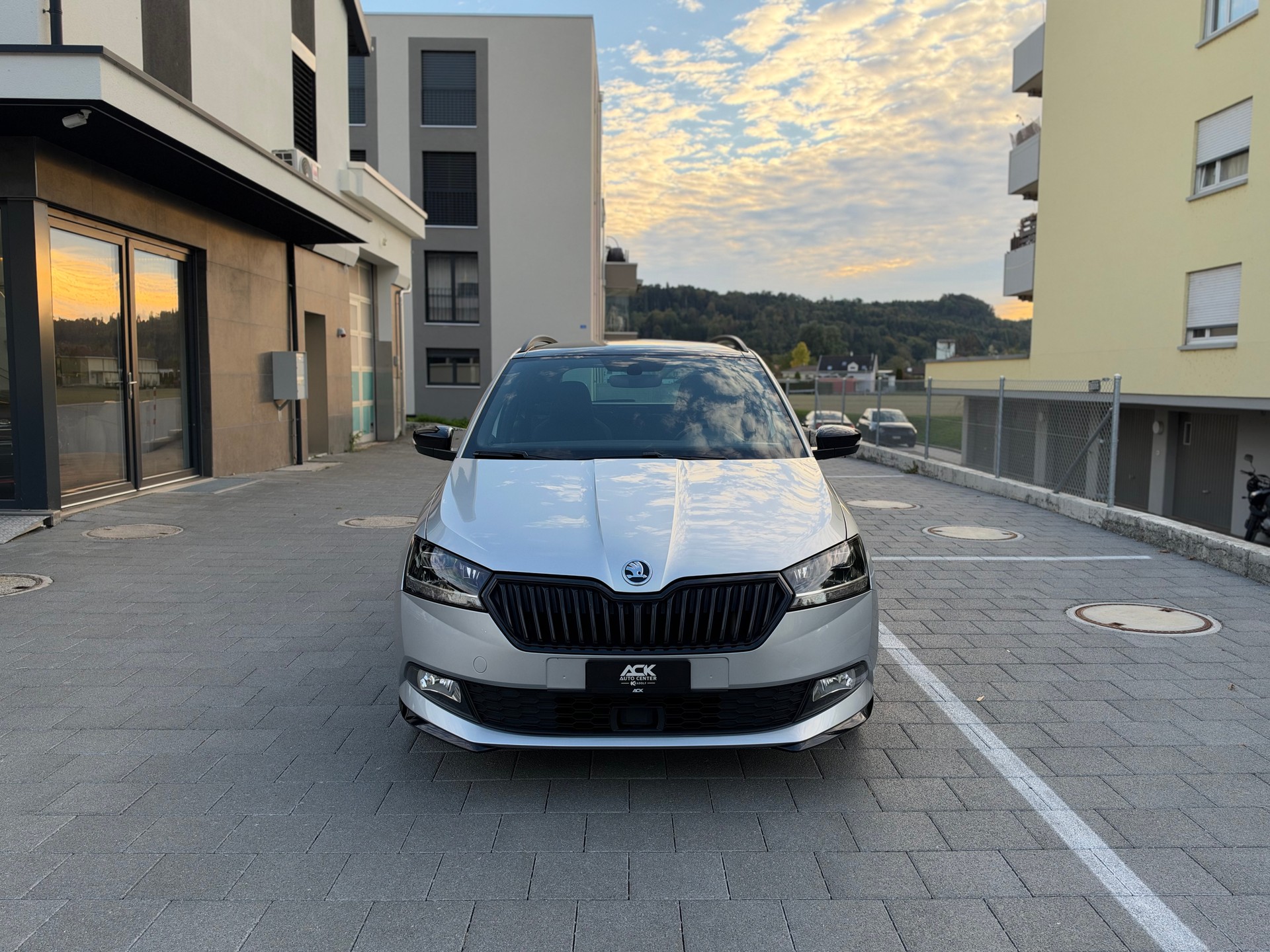 SKODA Fabia Combi 1.0 TSI Monte Carlo DSG-image-7