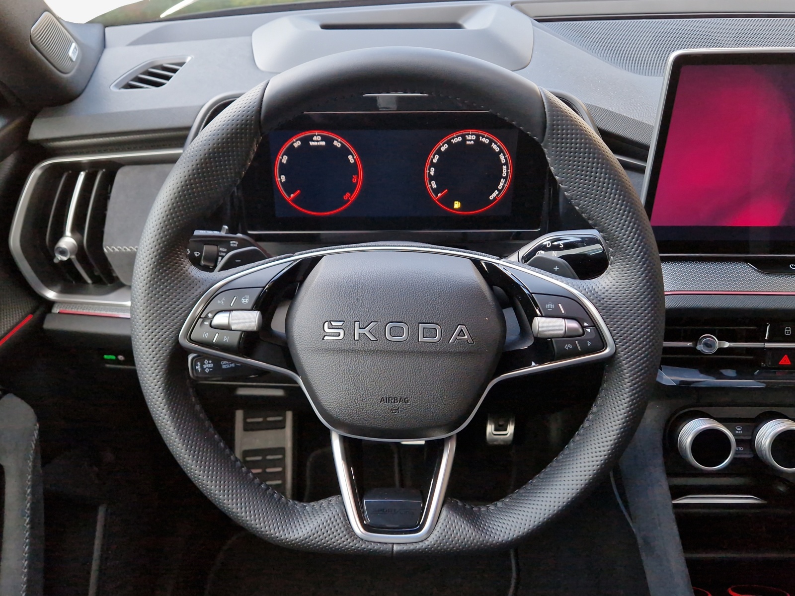 SKODA Kodiaq 2.0 TSI Sportline 4x4-image-9