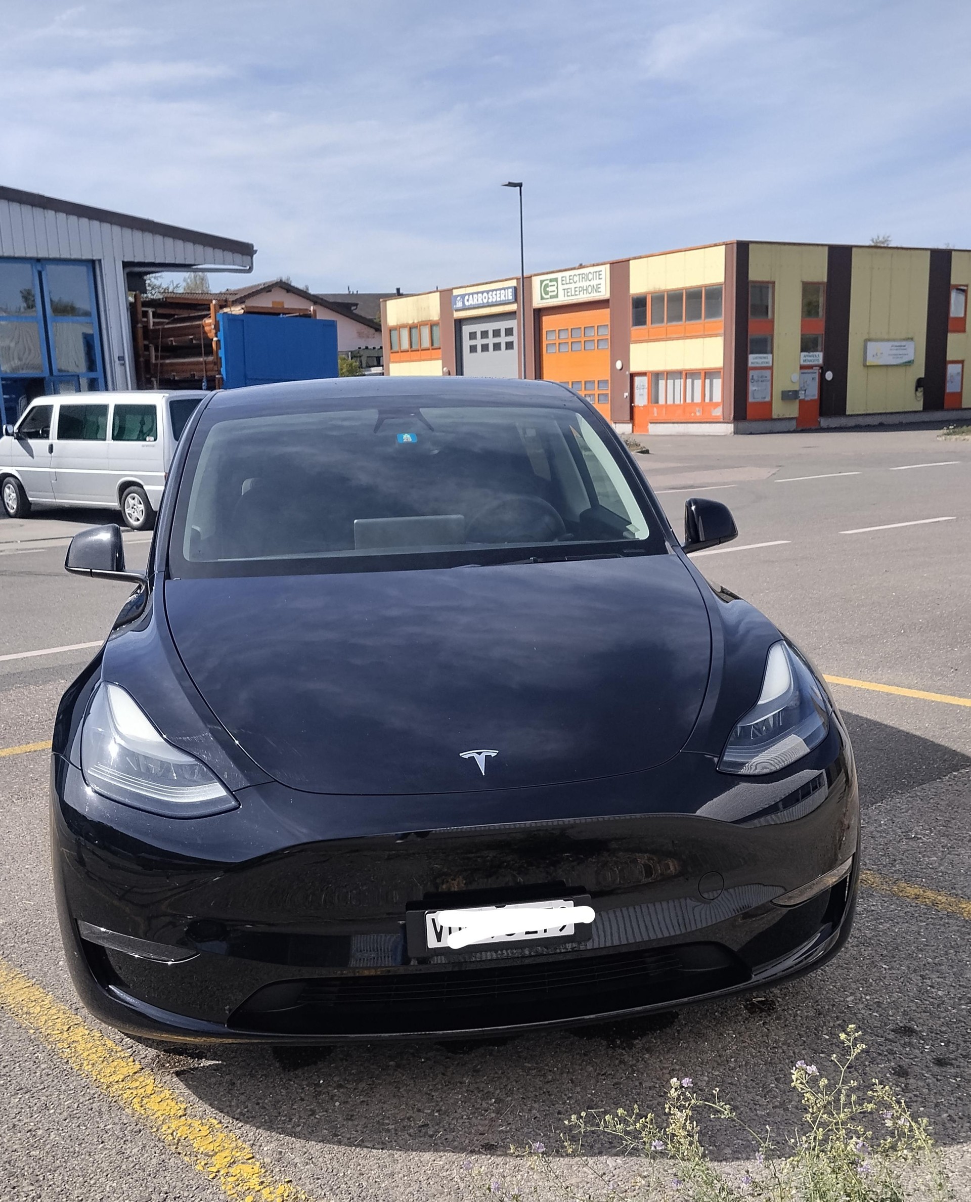 TESLA Performance D-image-2