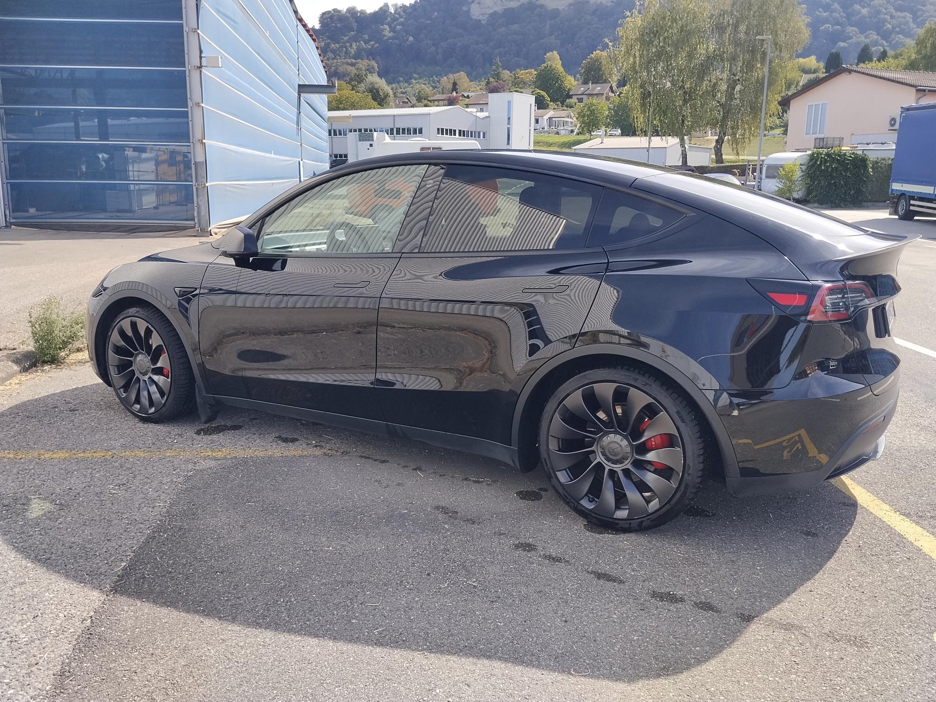 TESLA Performance D-image-0