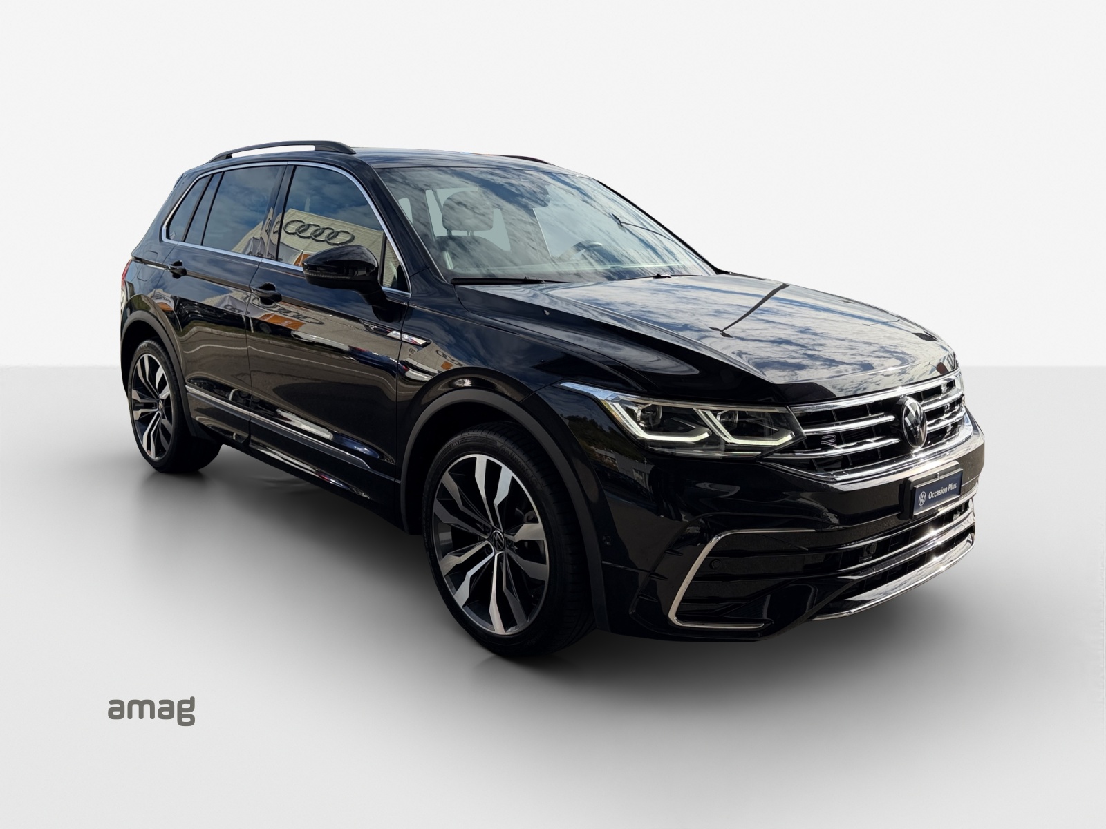 VW Tiguan 2.0TSI R-Line 4Motion DSG-image-5