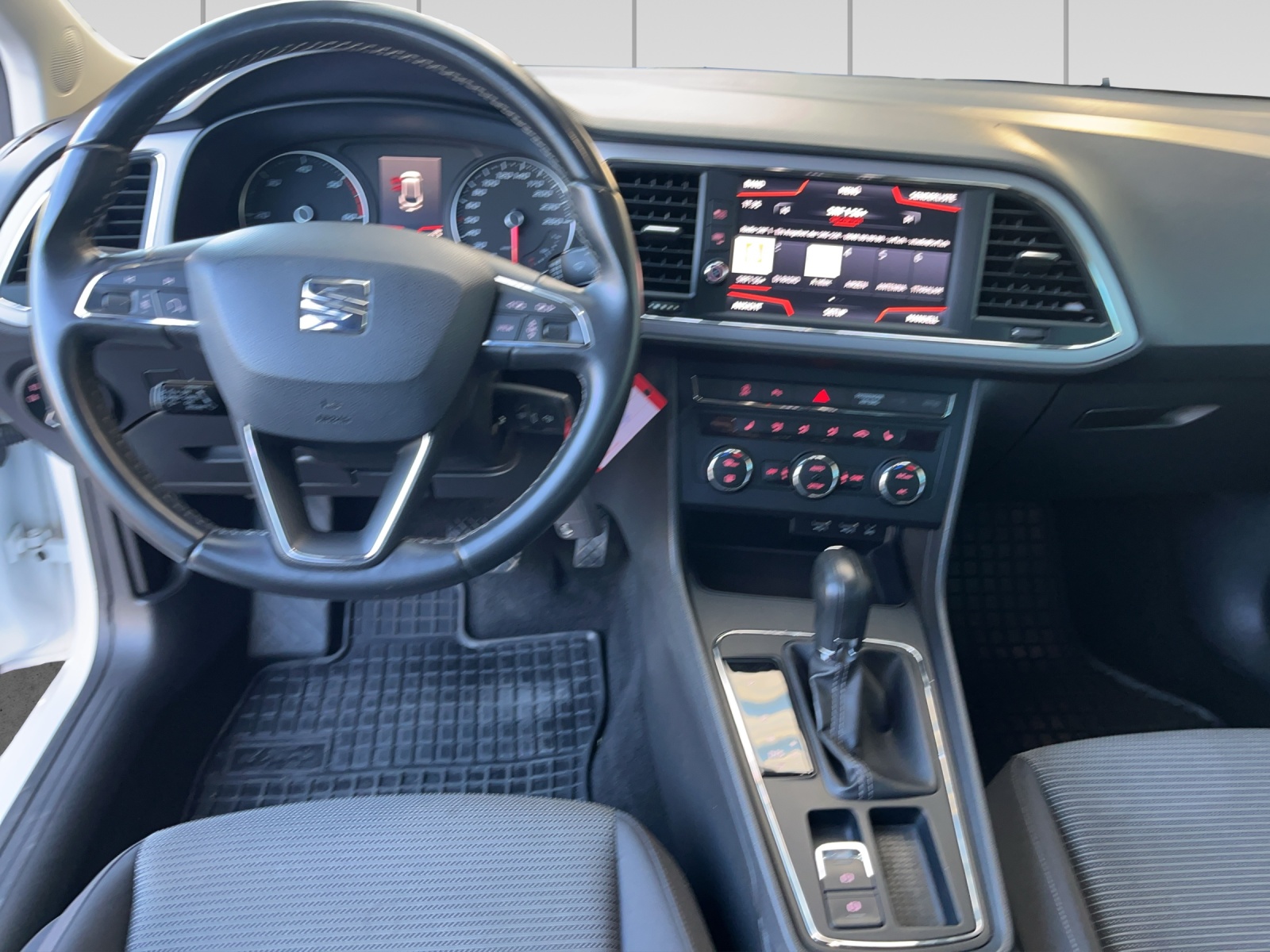 SEAT Leon ST 2.0 TDI CR Style DSG-image-7