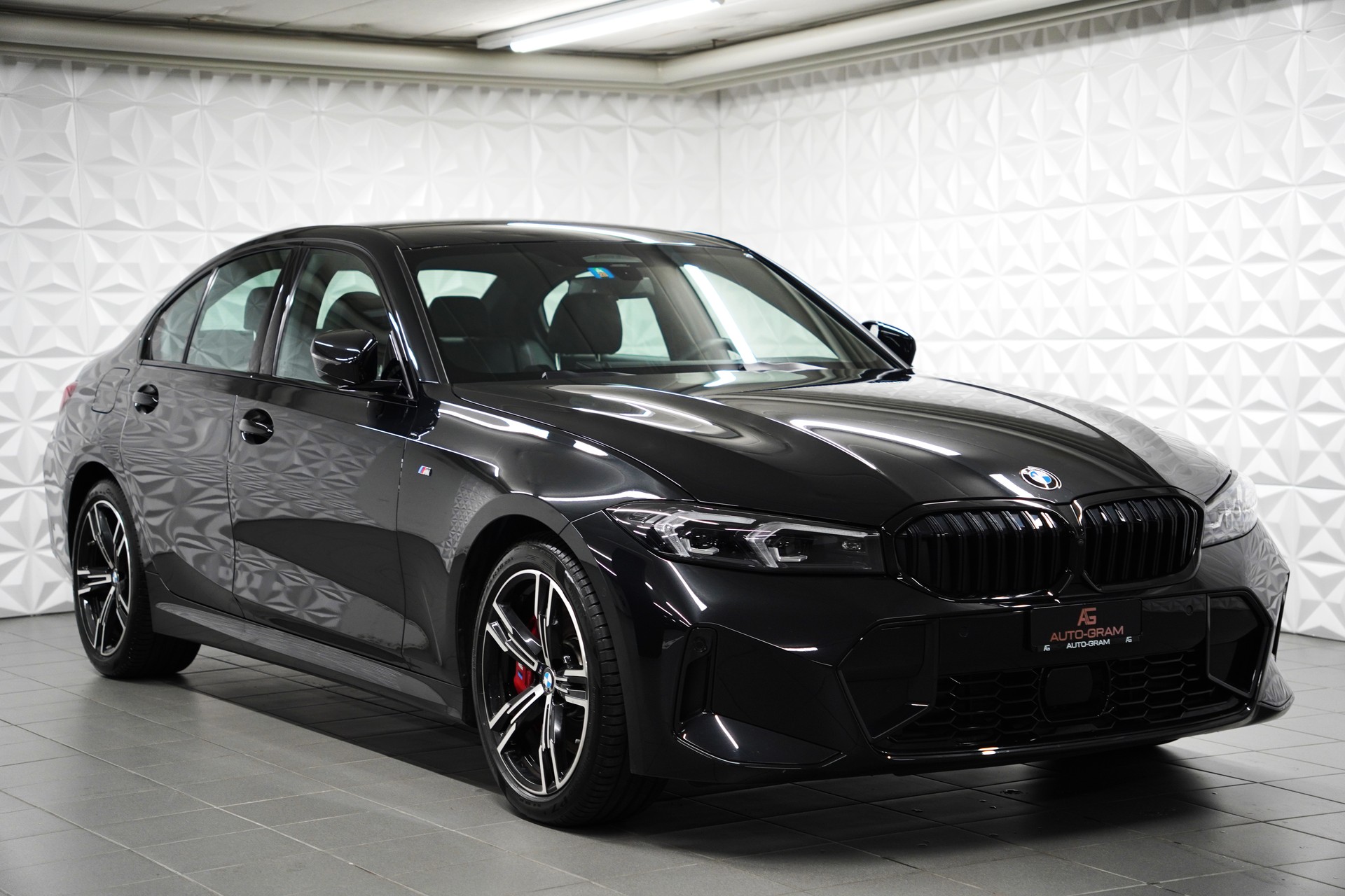 BMW 330d xDrive 48V Steptronic M Sport Pro-image-6