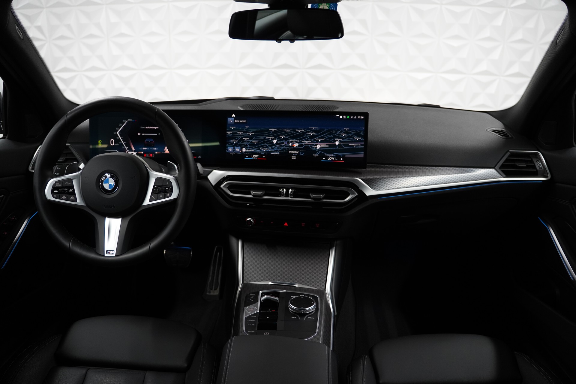 BMW 330d xDrive 48V Steptronic M Sport Pro-image-13