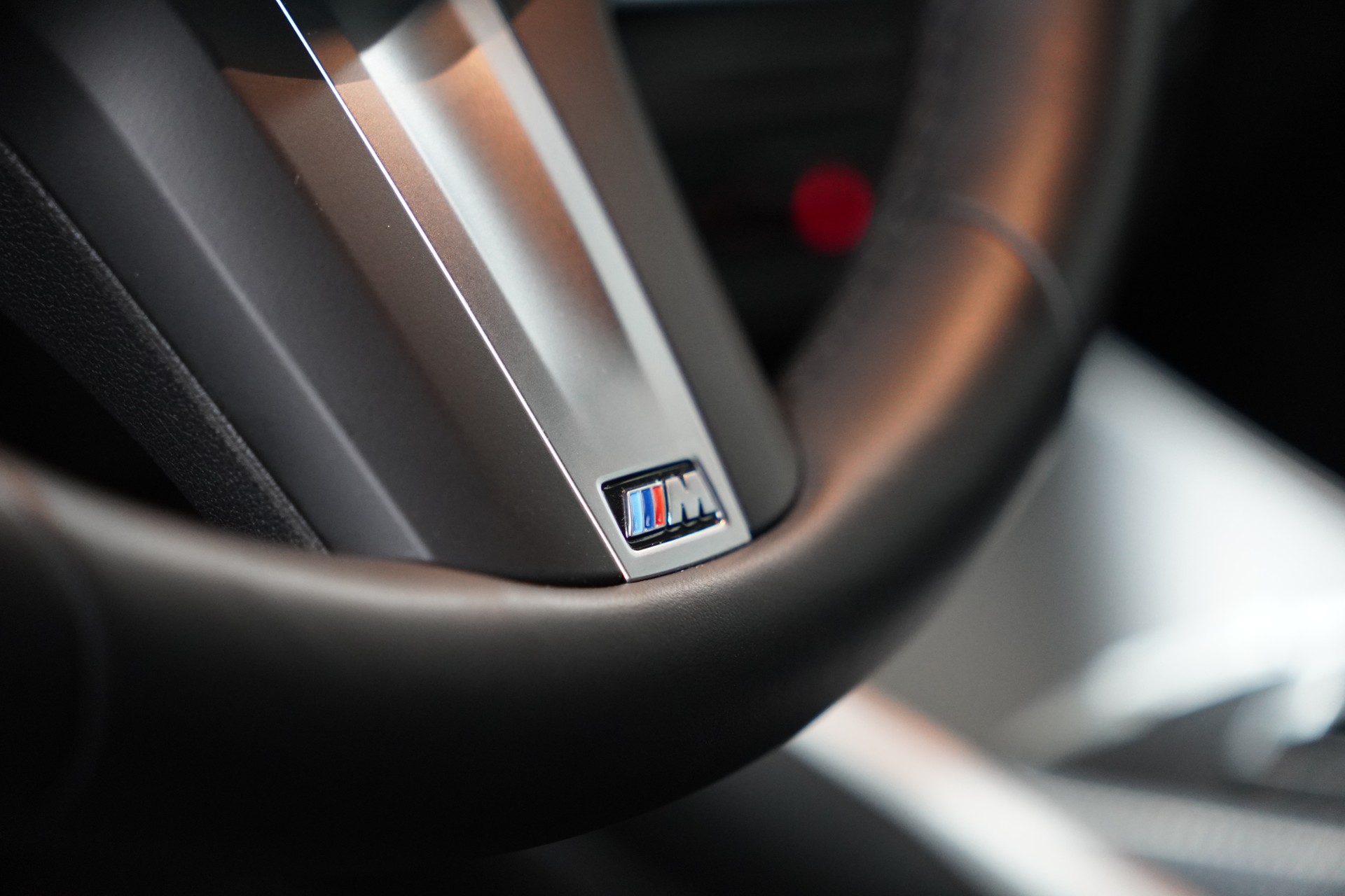 BMW 330d xDrive 48V Steptronic M Sport Pro-image-20