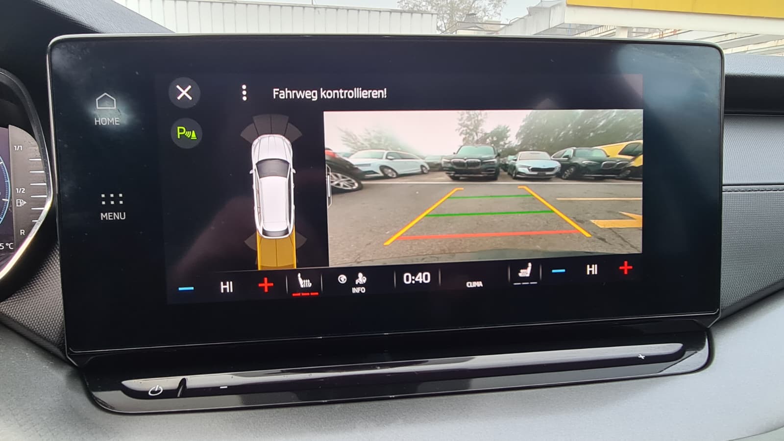 SKODA Octavia Combi 2.0 TDI DSG Ambition ** Gr-Navi ** RF-Kamera ** Sitzheizung ** Abstandsregelsysteme ** Neues Modell 2023 **-image-13