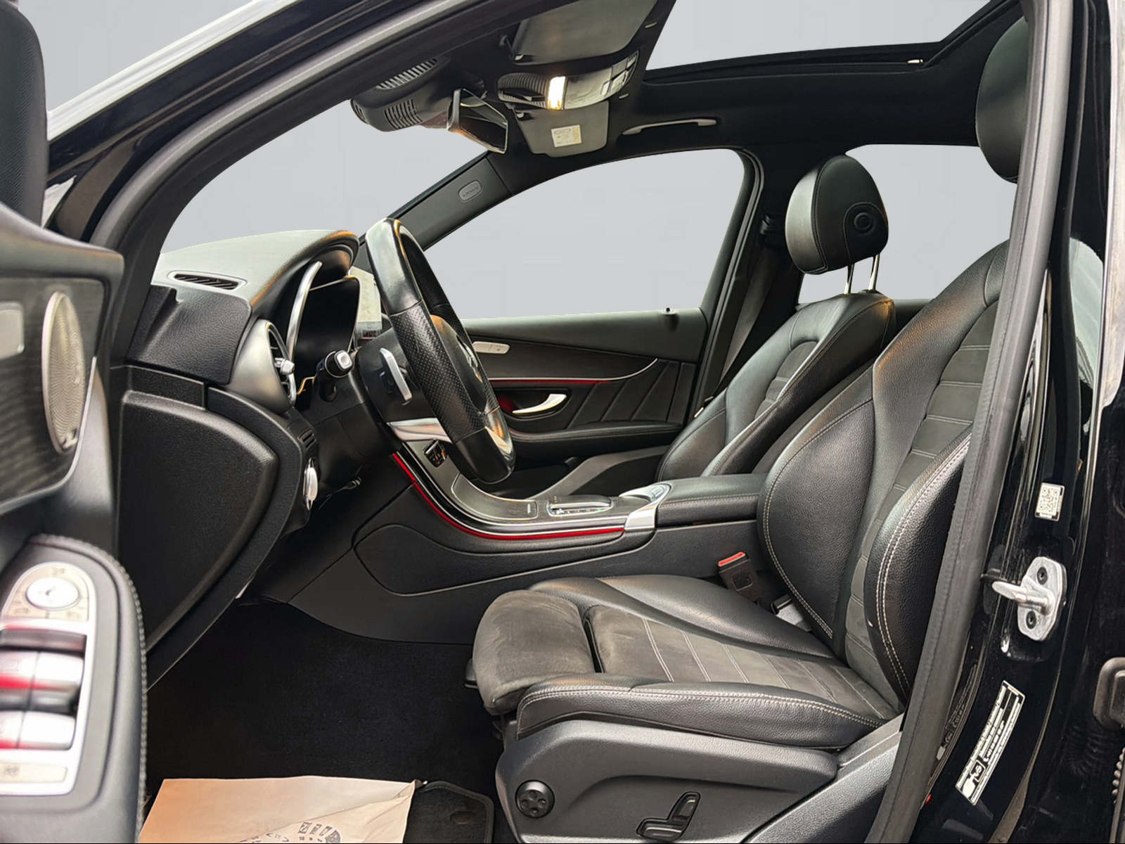 MERCEDES-BENZ GLC 200 d AMG Line 4Matic 9G-Tronic-image-8