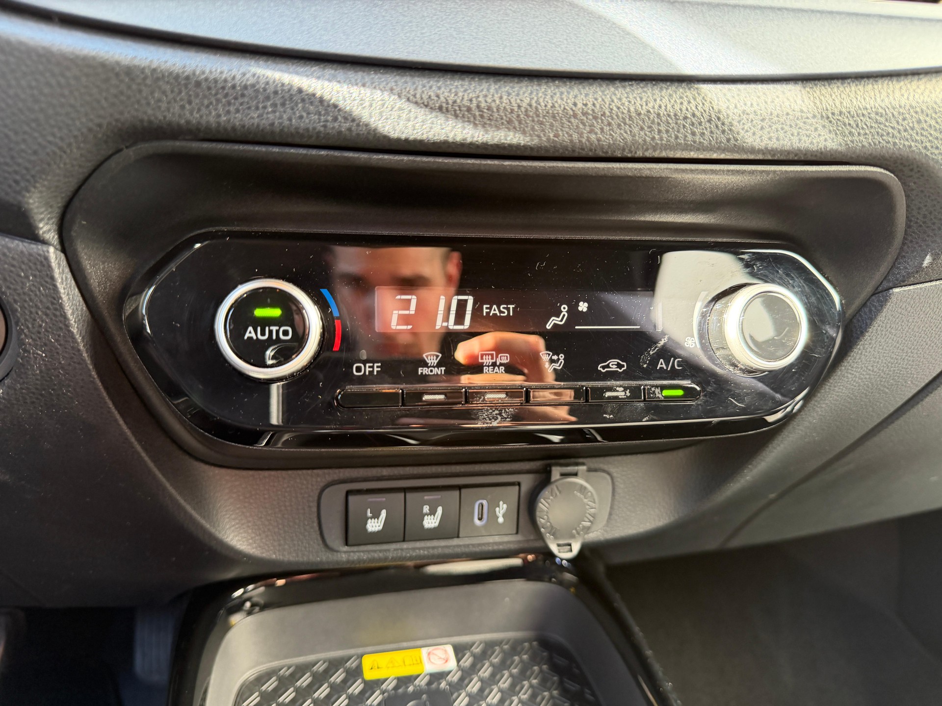 TOYOTA Aygo X 1.0 VVT-i Style-image-10