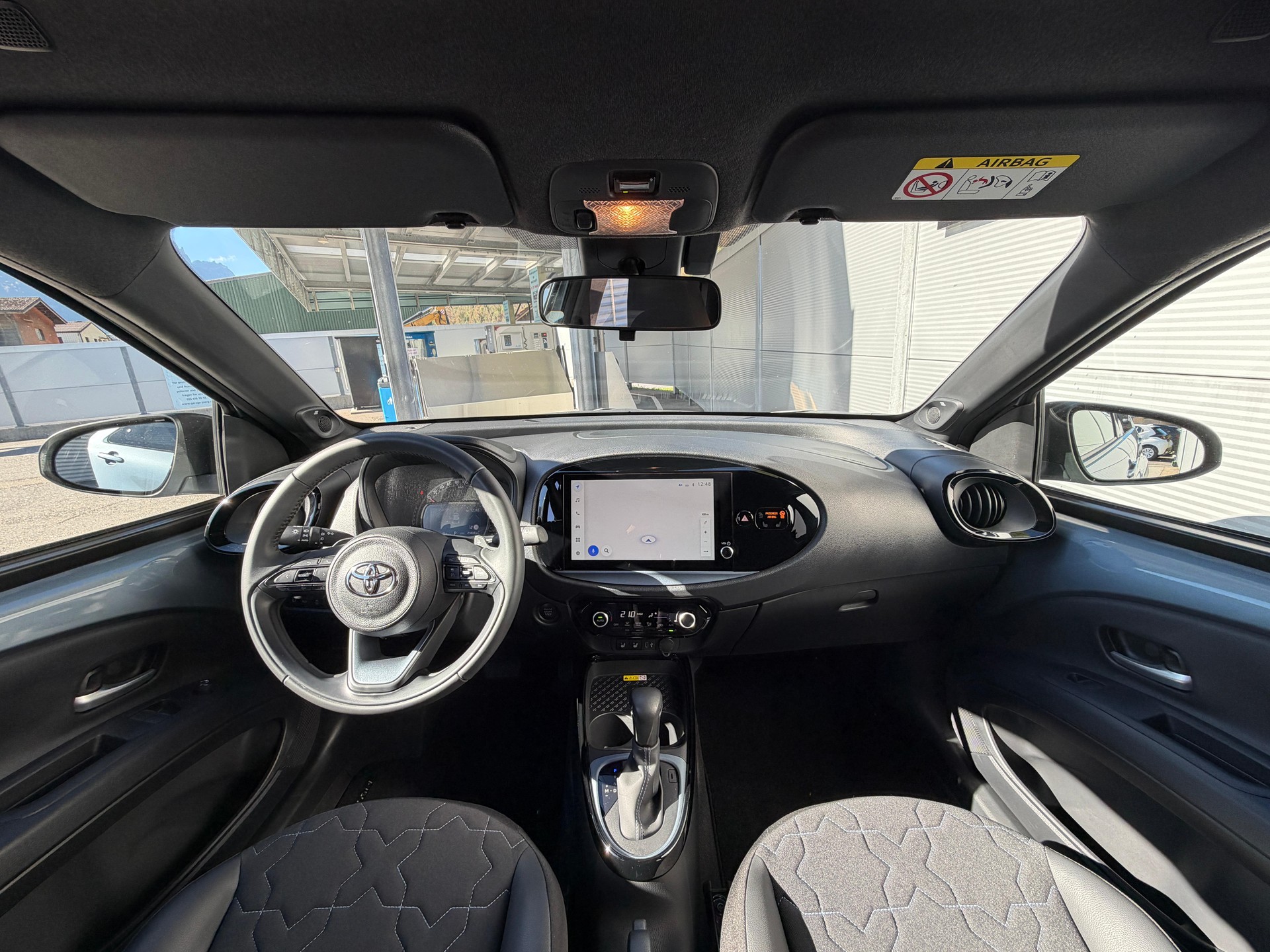 TOYOTA Aygo X 1.0 VVT-i Style-image-5