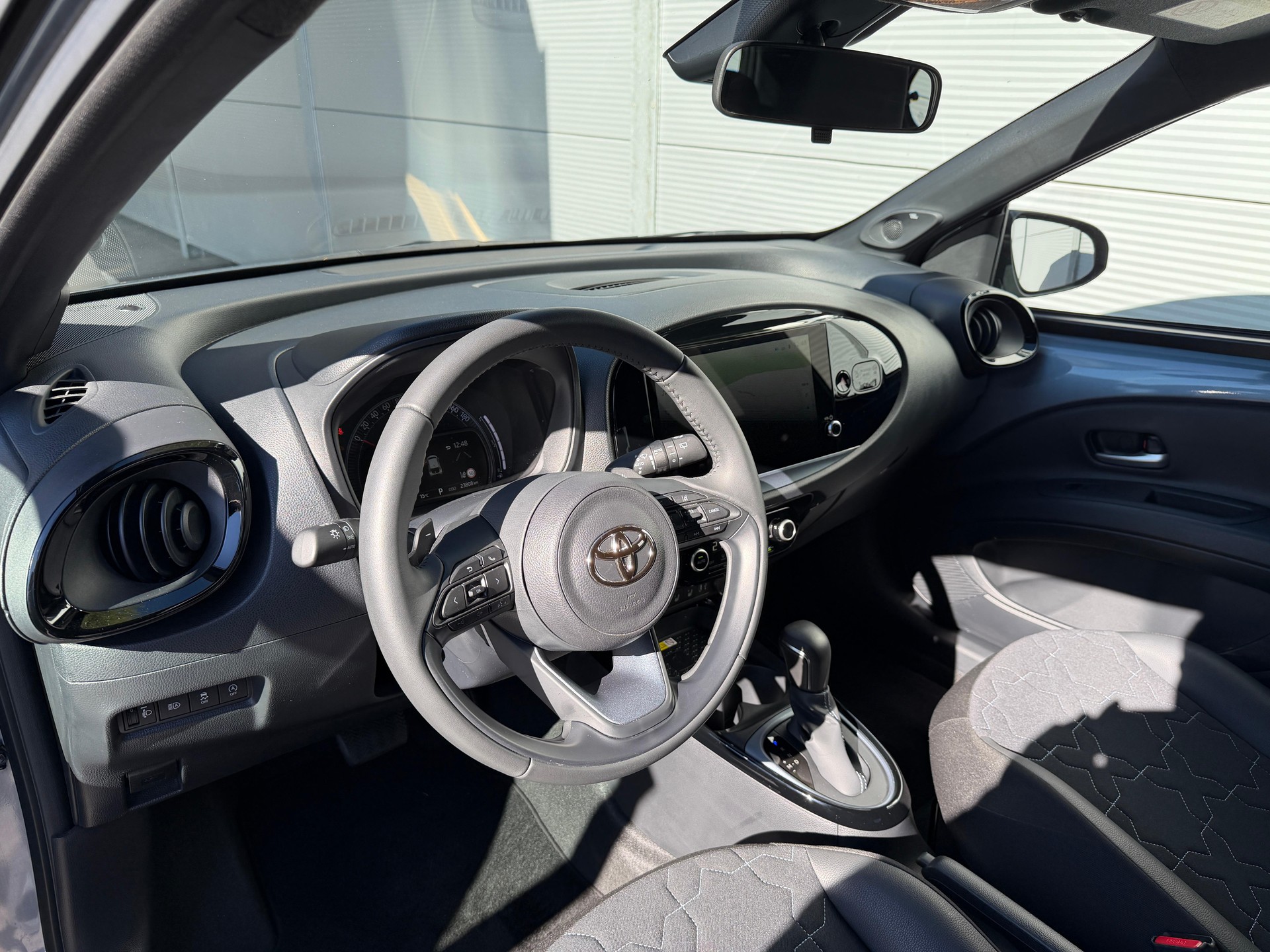 TOYOTA Aygo X 1.0 VVT-i Style-image-7