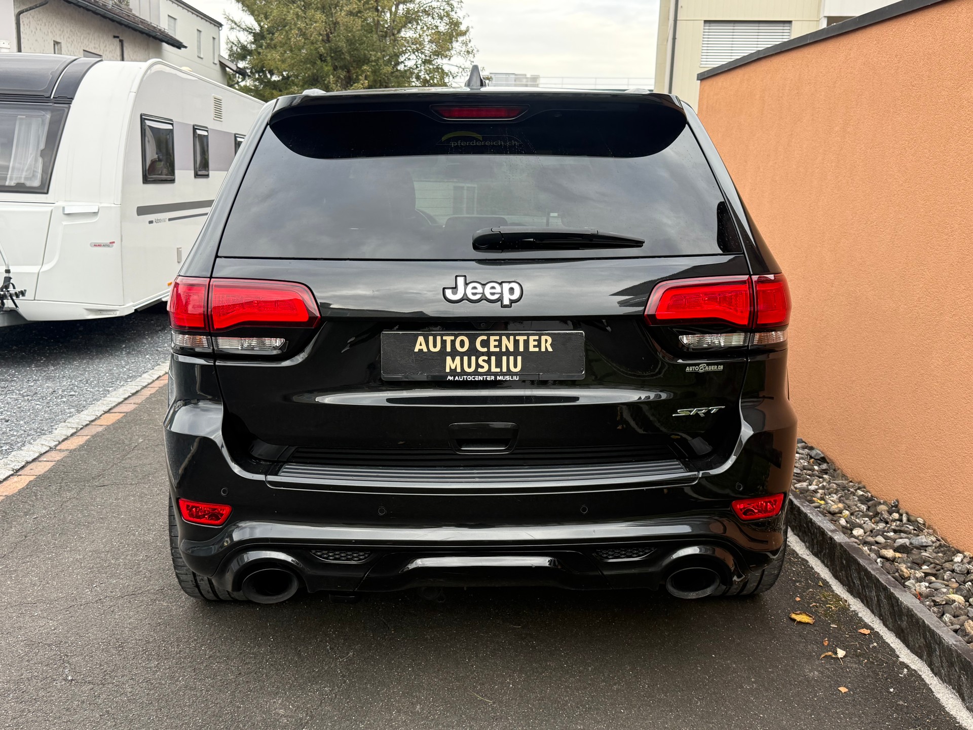 JEEP Grand Cherokee 6.4 V8 HEMI SRT8 Automatic-image-6