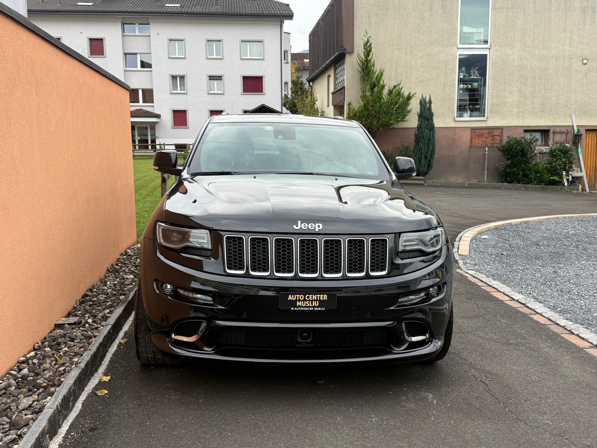 JEEP Grand Cherokee 6.4 V8 HEMI SRT8 Automatic