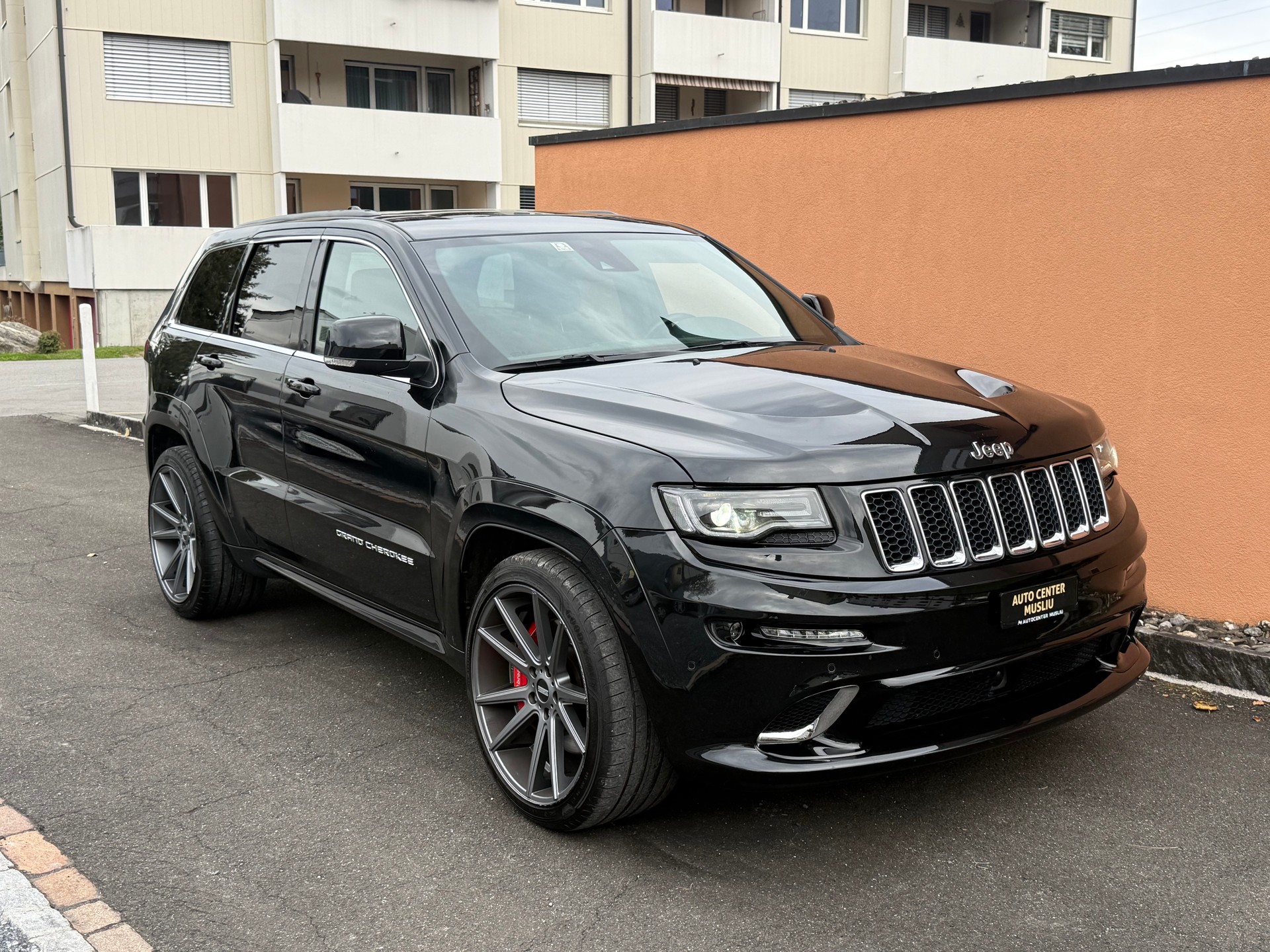 JEEP Grand Cherokee 6.4 V8 HEMI SRT8 Automatic-image-8