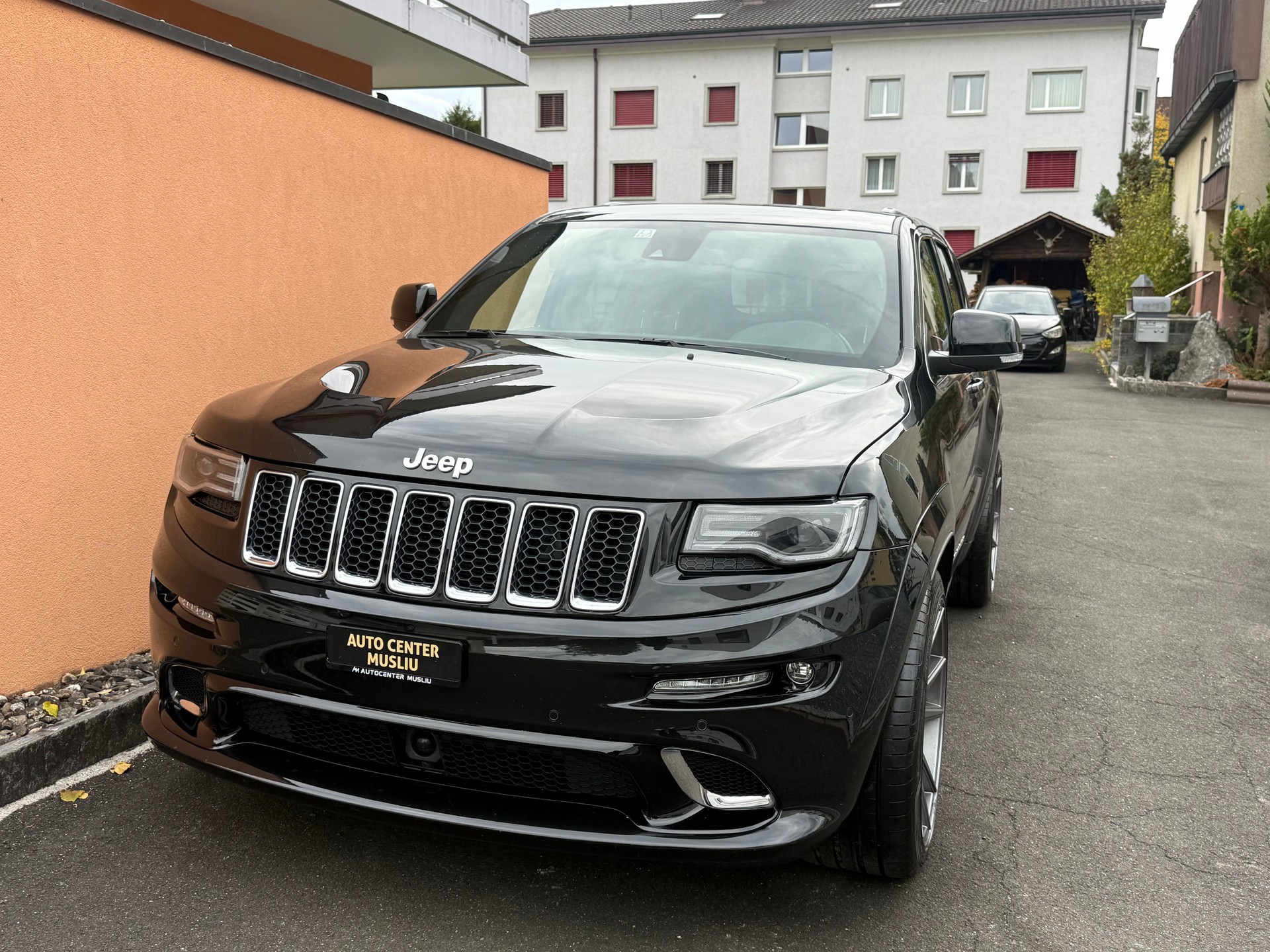 JEEP Grand Cherokee 6.4 V8 HEMI SRT8 Automatic-image-1