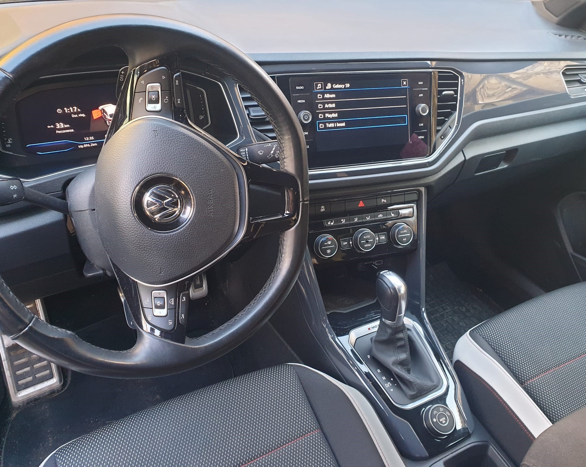VW T-Roc 2.0 TDI SCR Sport DSG 4Motion-image-4
