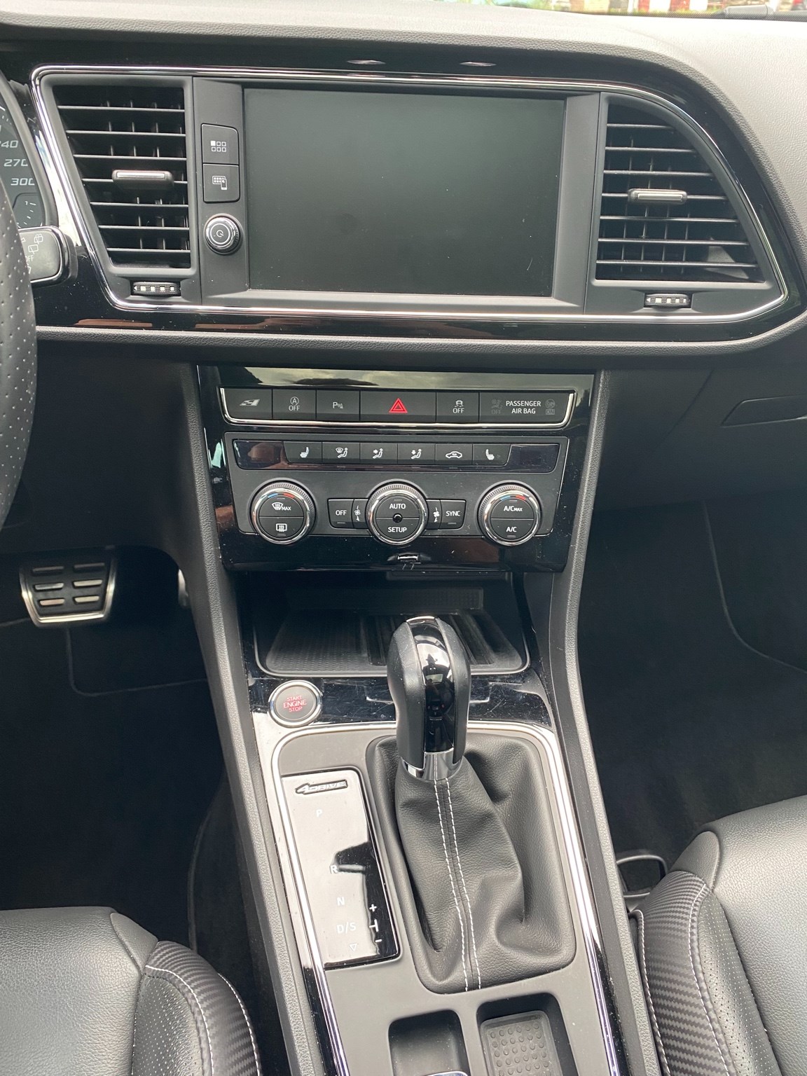 SEAT Leon ST 2.0 TSI Cupra 300 4 Drive DSG-image-2