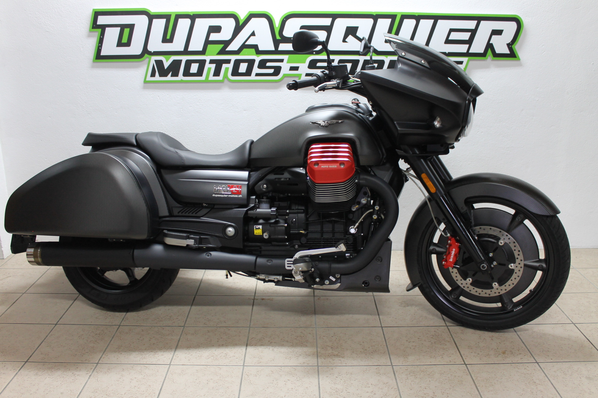 MOTO GUZZI MGX-21