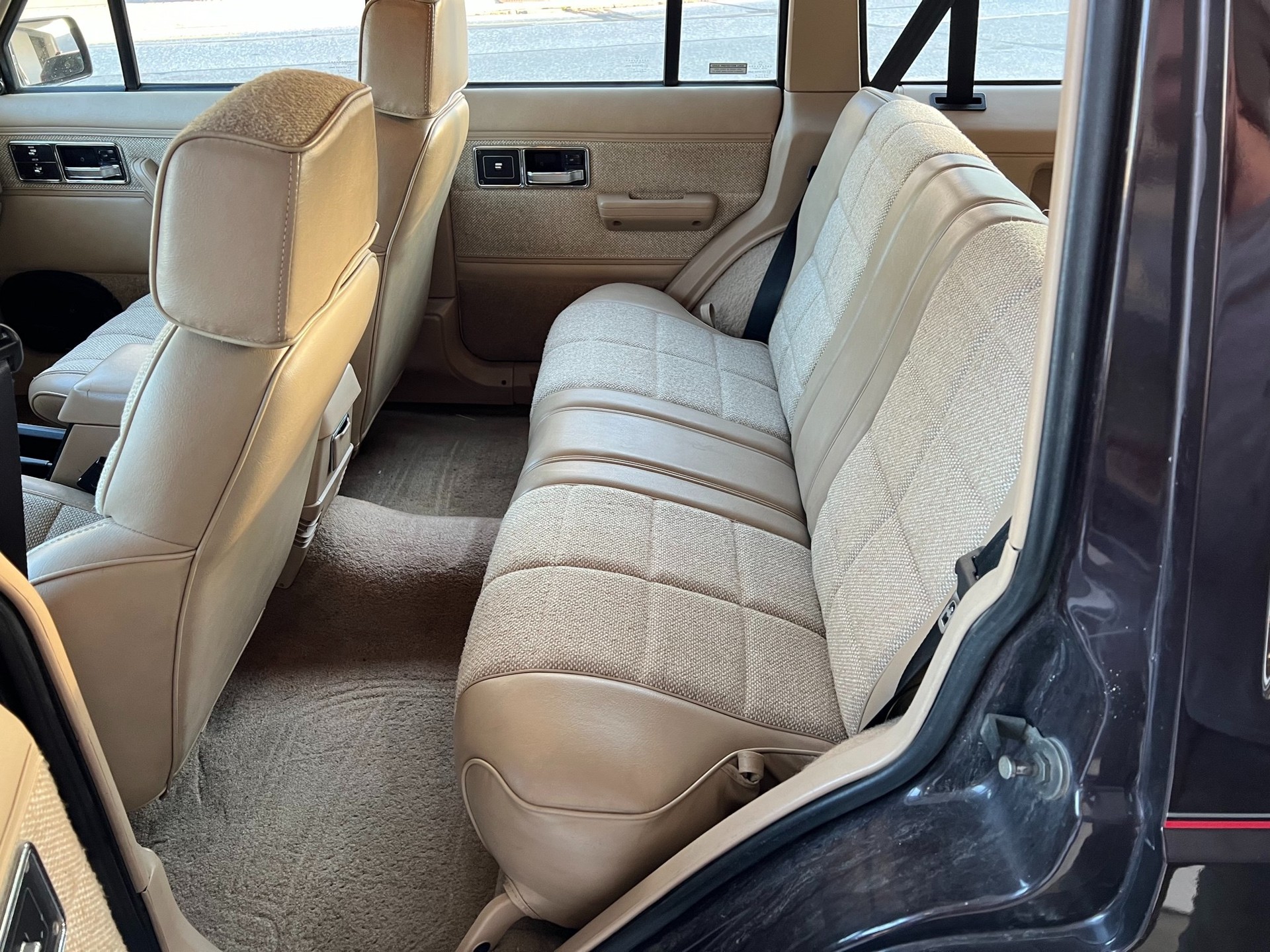 JEEP CHEROKEE-image-9