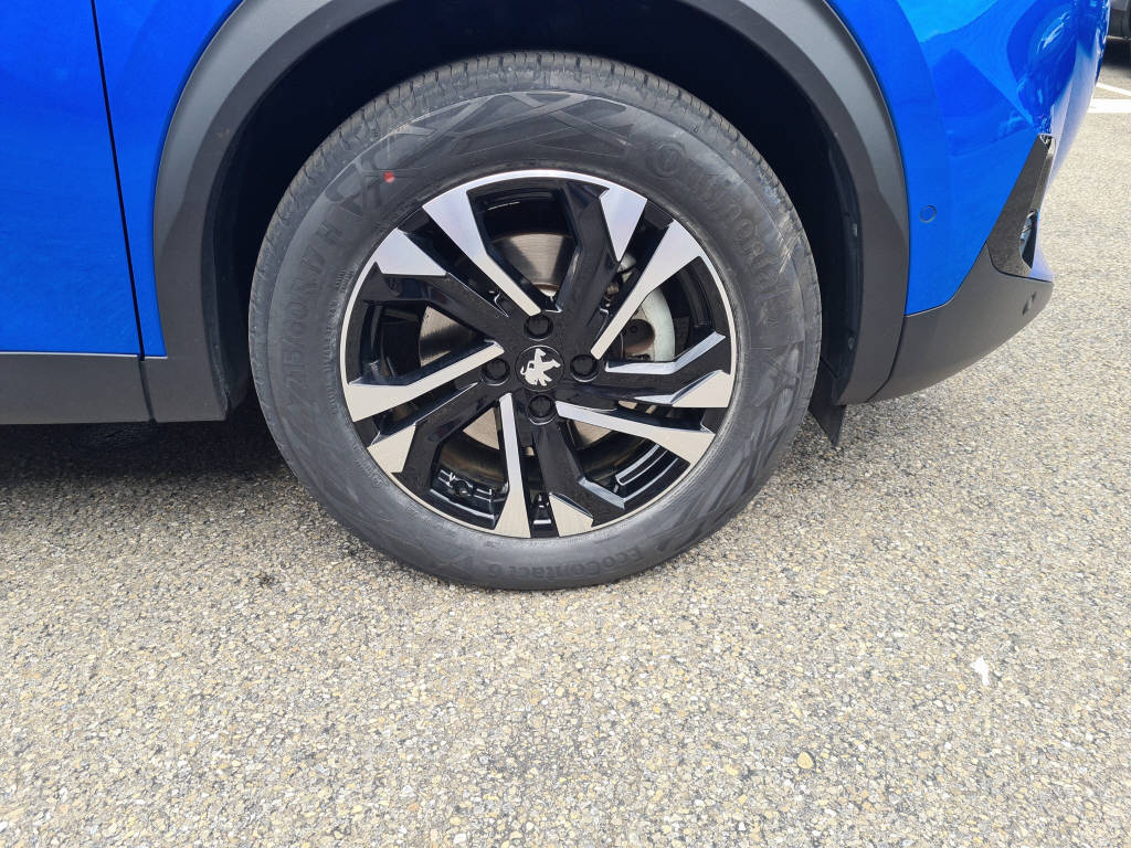 PEUGEOT 2008 Electrique 136 ch (100kW) GT Line-image-9