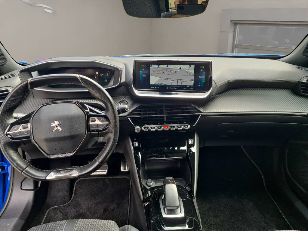 PEUGEOT 2008 Electrique 136 ch (100kW) GT Line-image-6