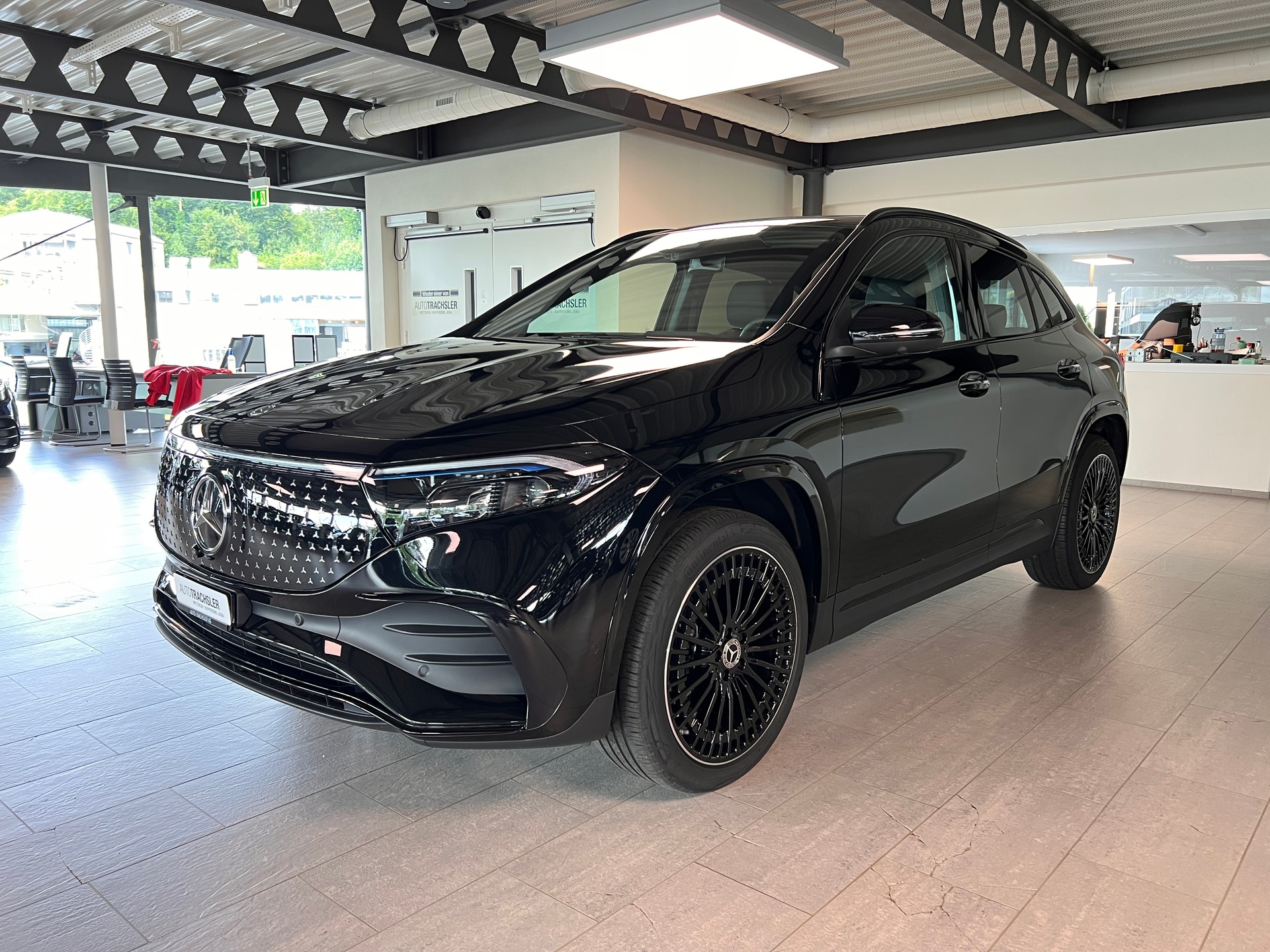 MERCEDES-BENZ EQA 350 4Matic Swiss Star-image-3