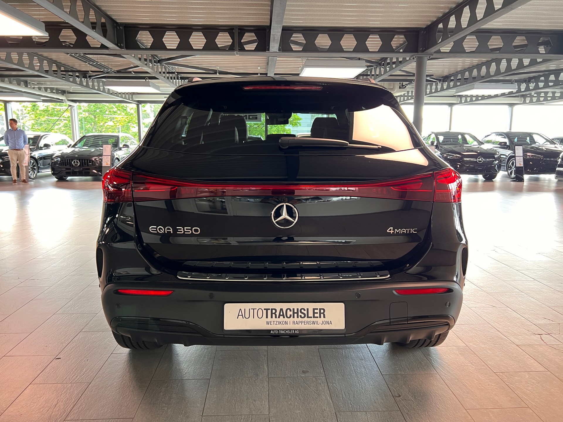 MERCEDES-BENZ EQA 350 4Matic Swiss Star-image-4