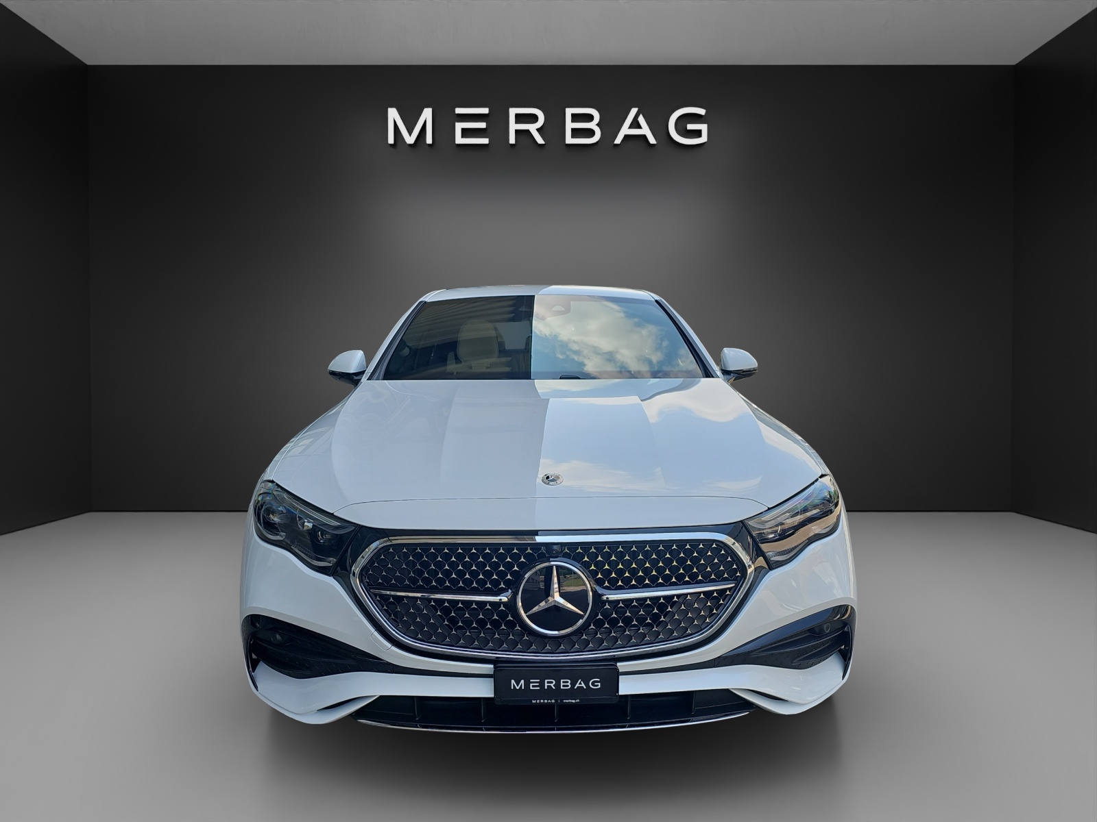 MERCEDES-BENZ E 220 d 4Matic 9G-Tronic-image-6