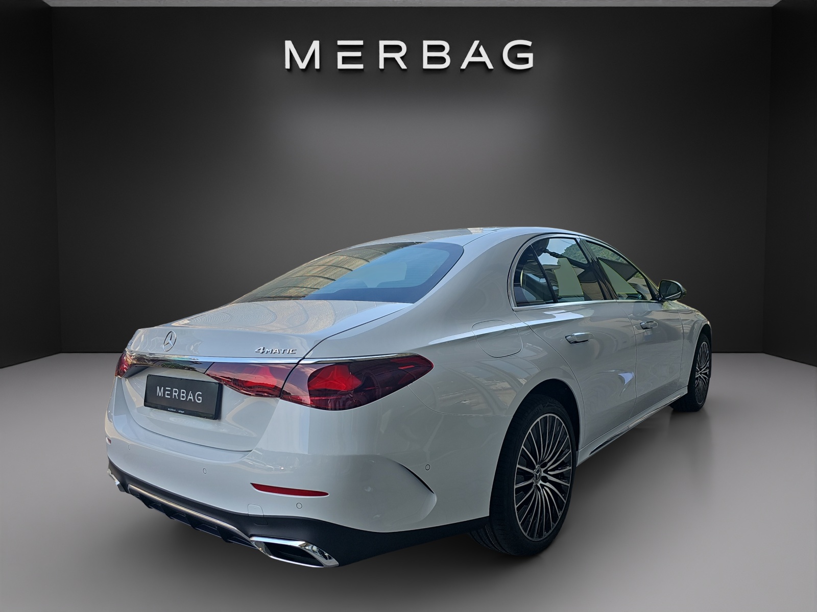 MERCEDES-BENZ E 220 d 4Matic 9G-Tronic-image-4